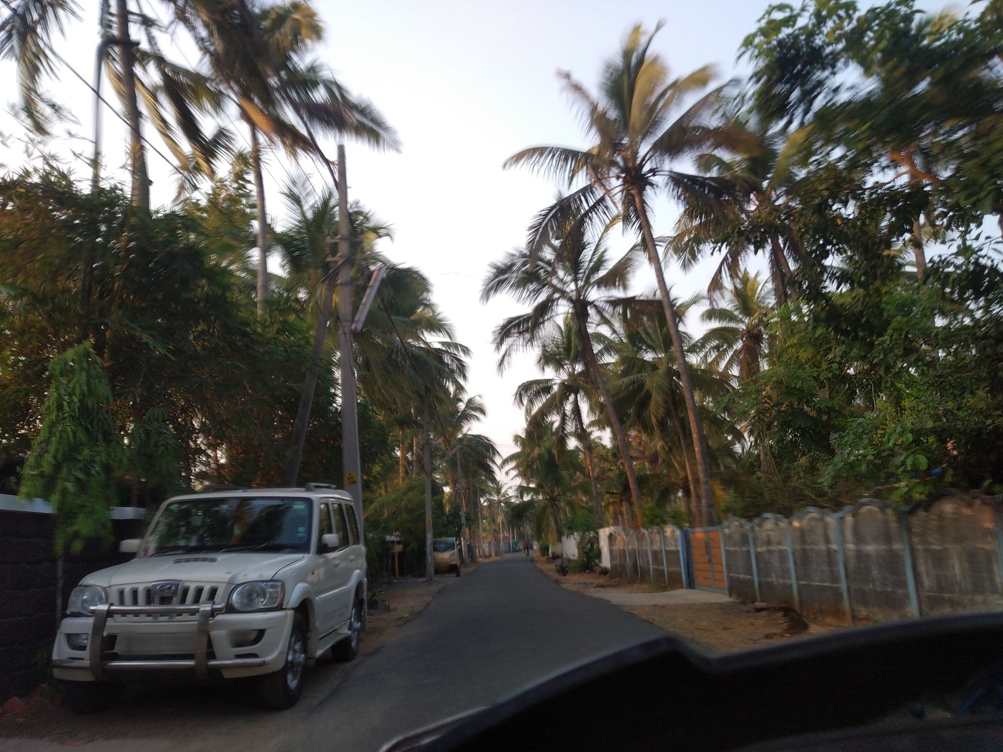 Street view near 36 Palms Boutique Retreat, Vadakakarai — © jothishbabu (CC BY-SA · Mapillary)