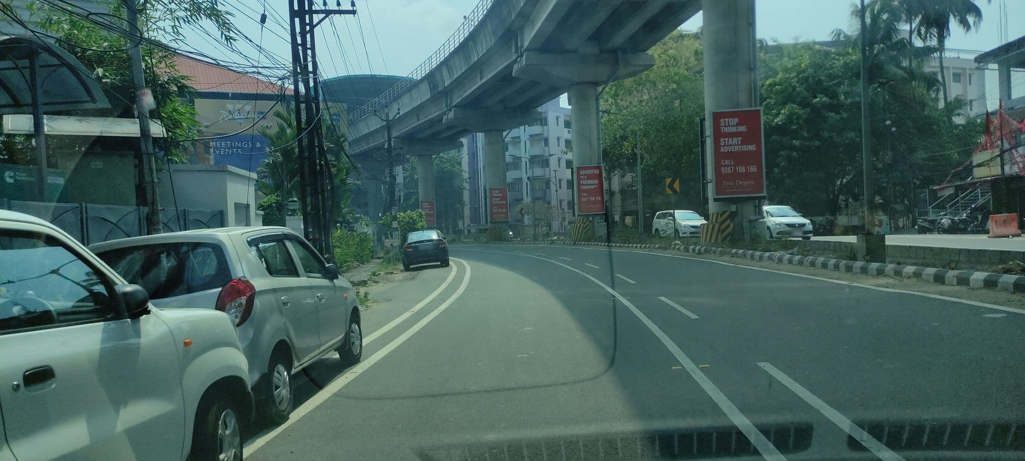 Street view near Raddison Blu, Maradu — © V15 (CC BY-SA · Mapillary)
