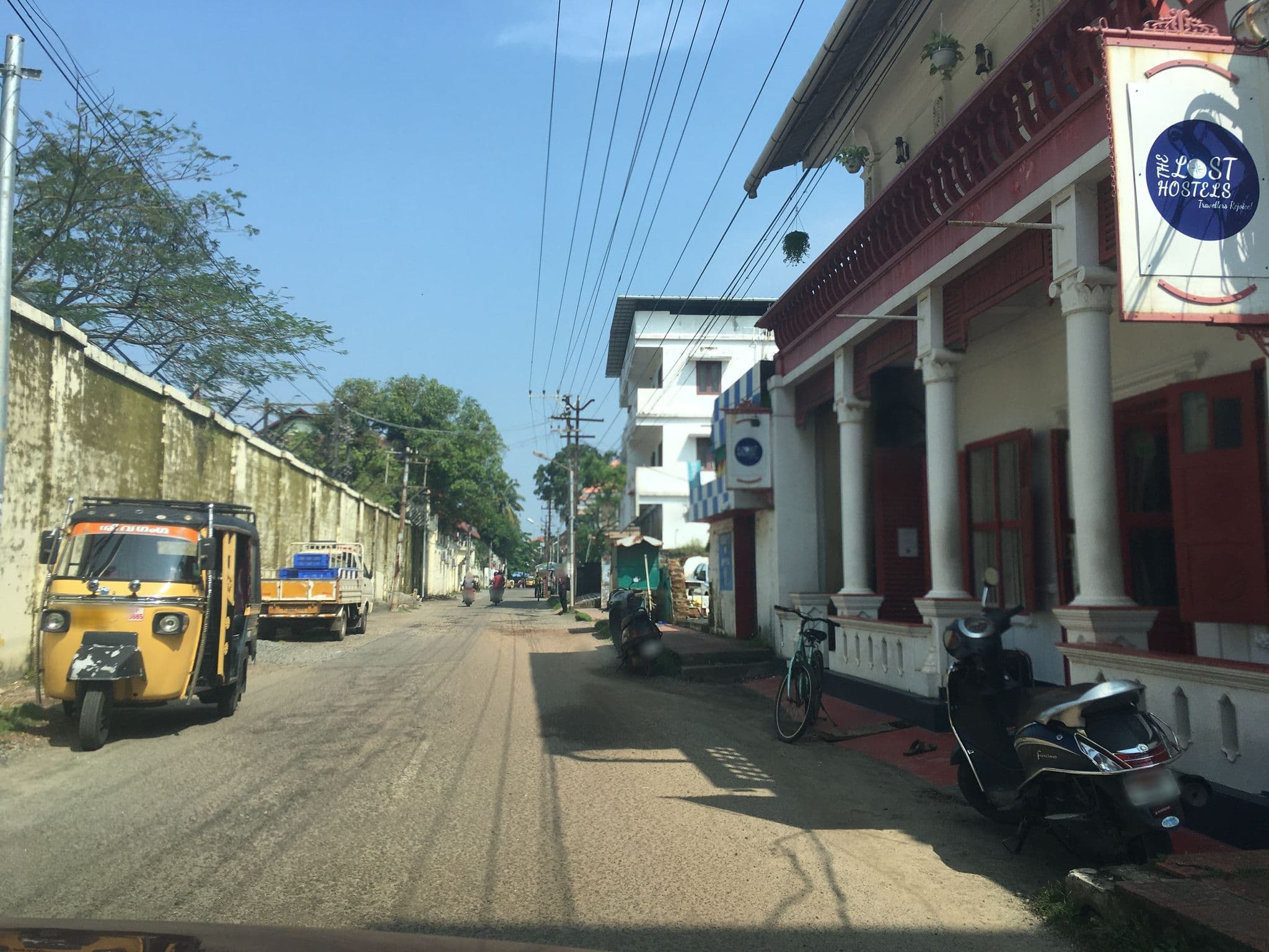 Street view near Maritime Hostel, Vypīn — © livableurbanism (CC BY-SA · Mapillary)