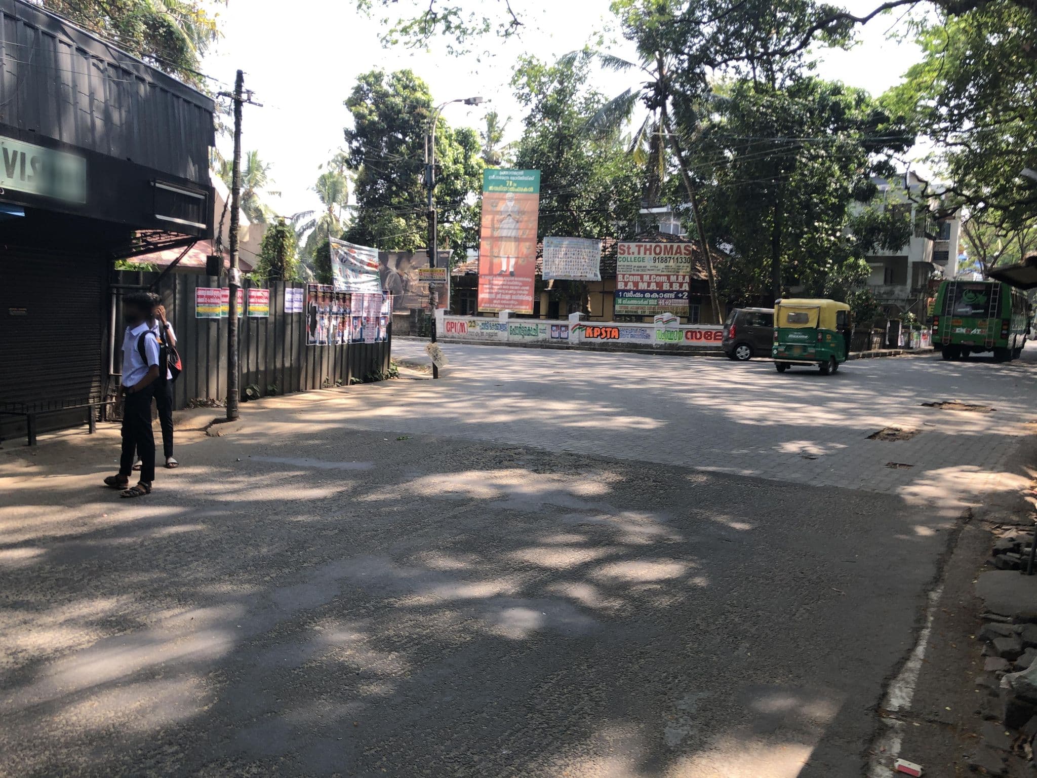 Street view near Chackalakkal Home Stay, Vypīn — © krshibu (CC BY-SA · Mapillary)