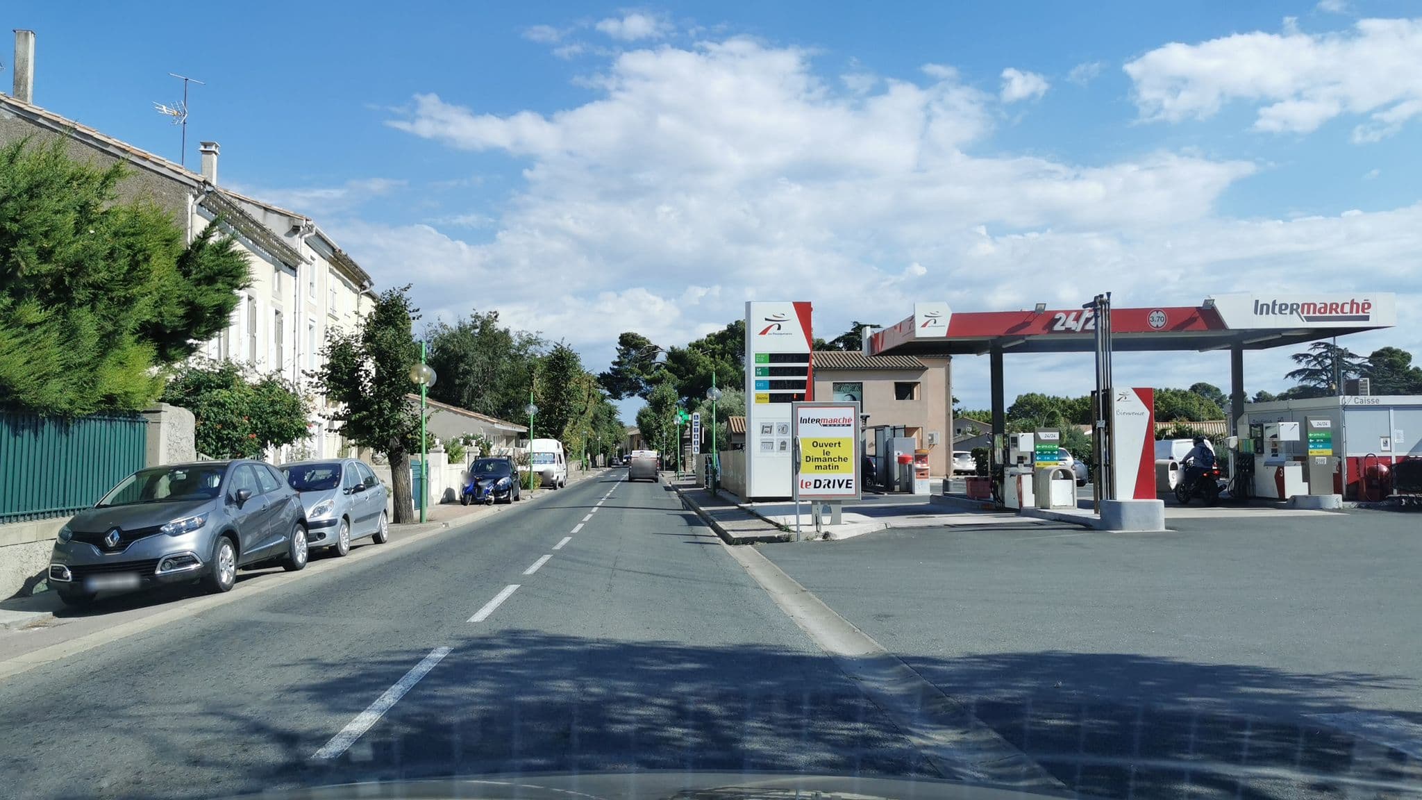 Street view near La Marelle, Azille — © percherie (CC BY-SA · Mapillary)