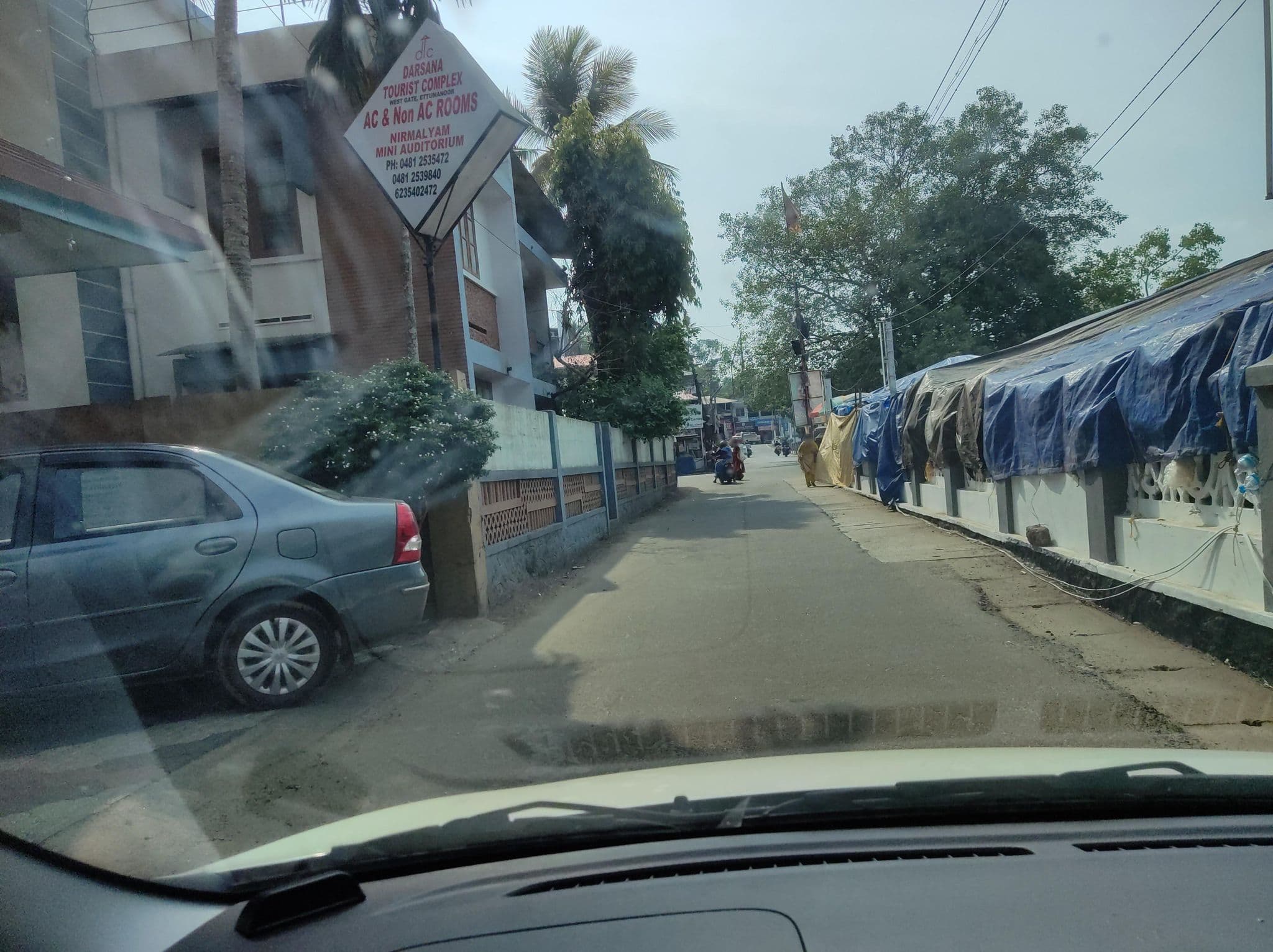 Street view near Sivasakthi Lodge, Ettumānūr — © V15 (CC BY-SA · Mapillary)
