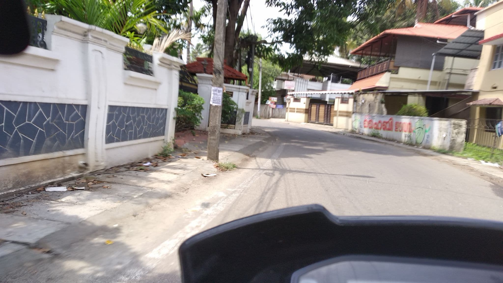 Street view near The Parrot Serviced Villa, Vazhakkala — © jothishbabu (CC BY-SA · Mapillary)