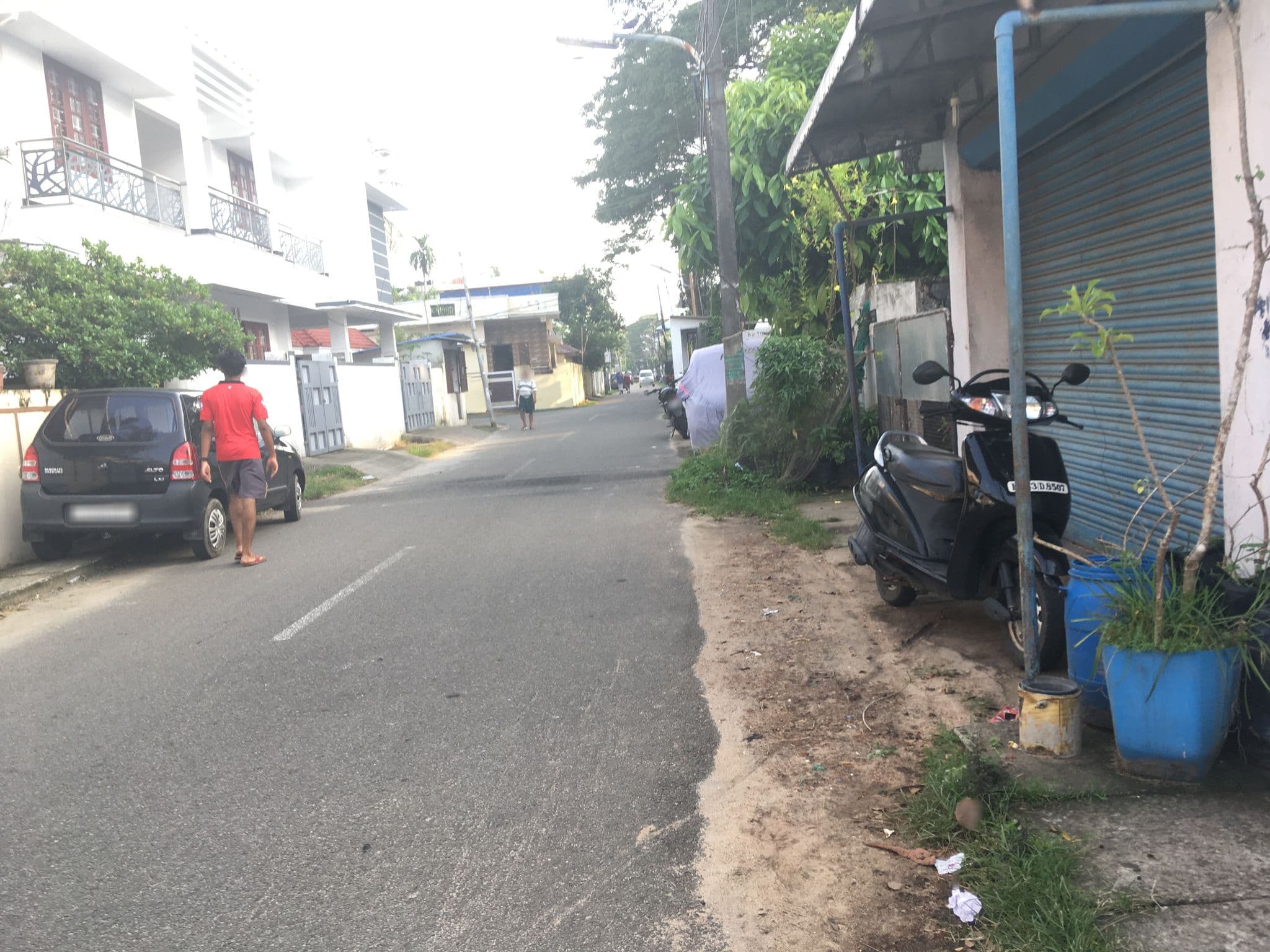 Street view near Silverweed, Vypīn — © livableurbanism (CC BY-SA · Mapillary)