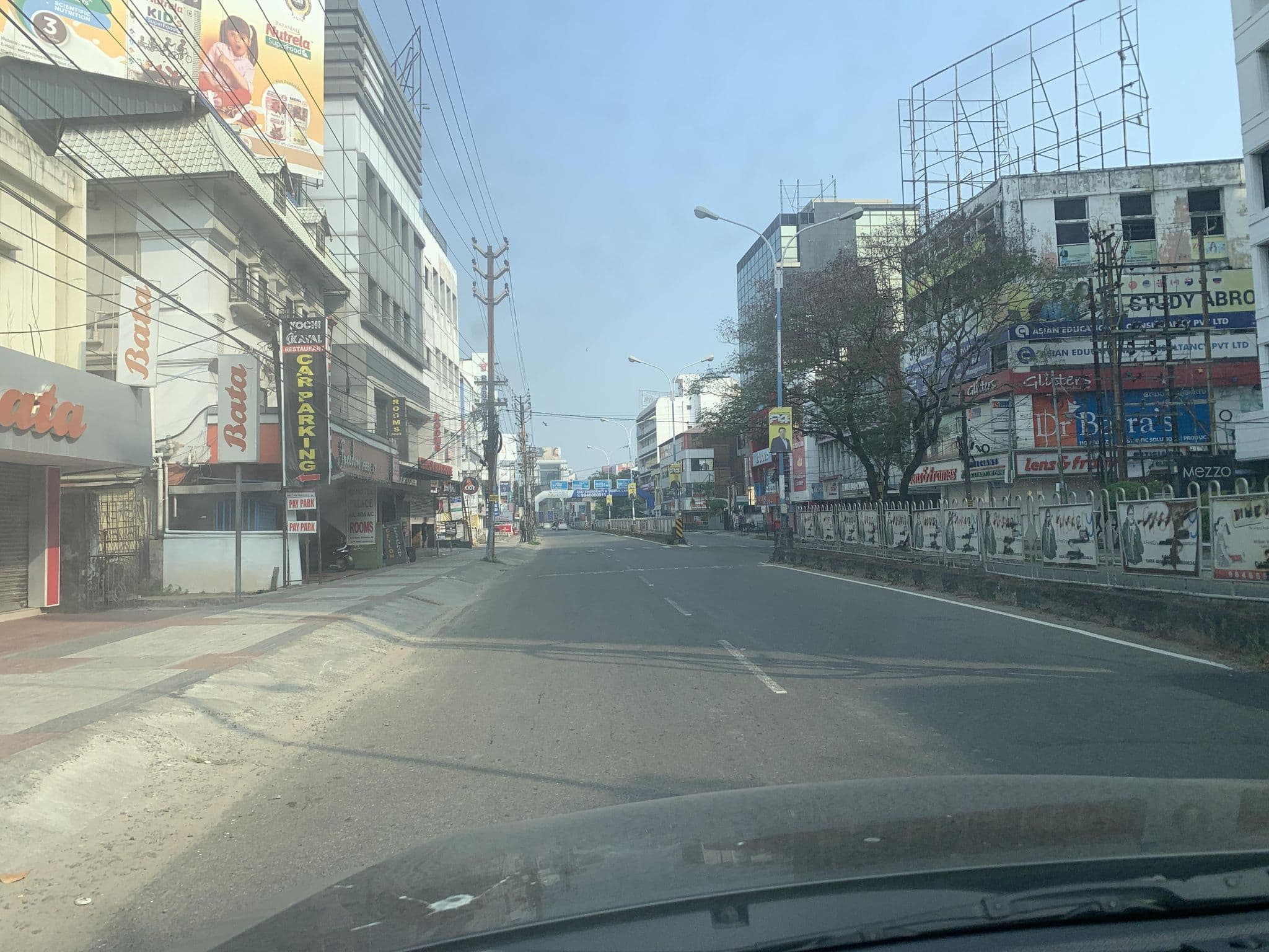 Street view near Guruvayoorappan Lodge, Kanayannur — © ChinmayKale (CC BY-SA · Mapillary)