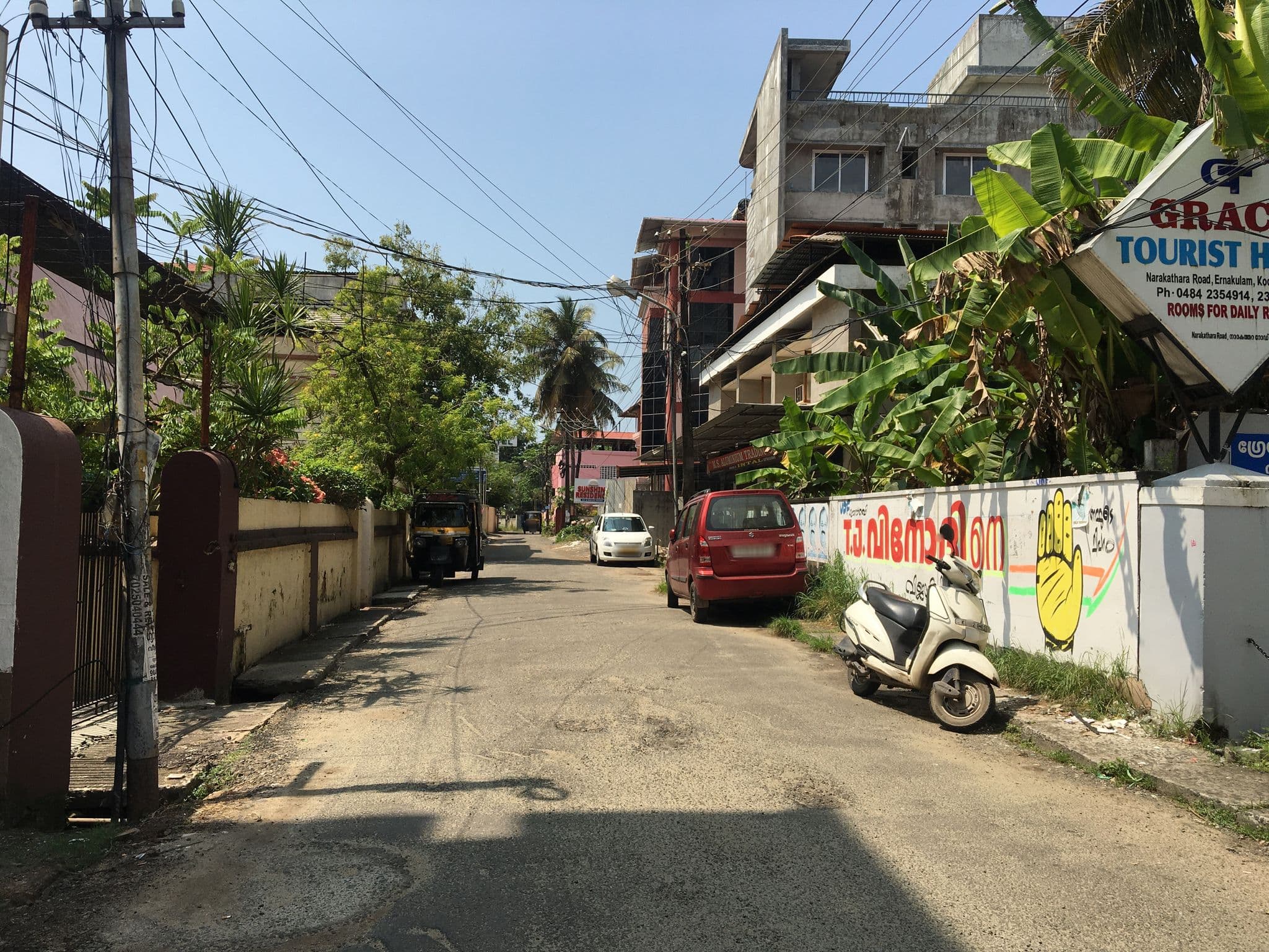 Street view near The Trios Hotel, Kanayannur — © livableurbanism (CC BY-SA · Mapillary)