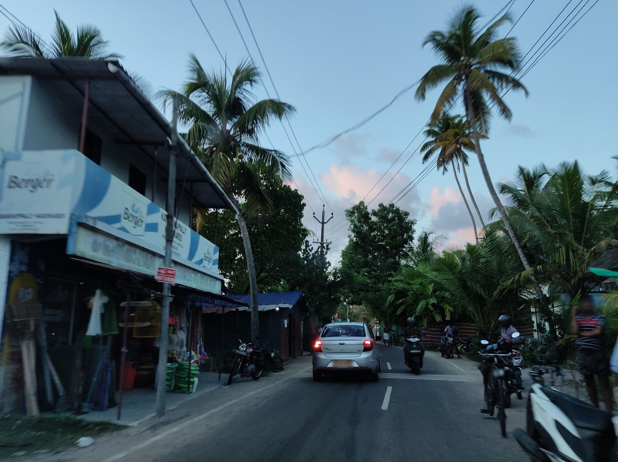 Street view near Nadhanael Beach Homestay, Kodamthuruth — © V15 (CC BY-SA · Mapillary)