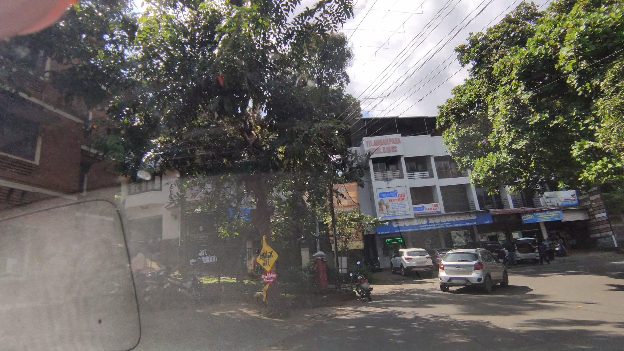 Street view near DC Bed & Breakfast, Kottayam — © V15 (CC BY-SA · Mapillary)