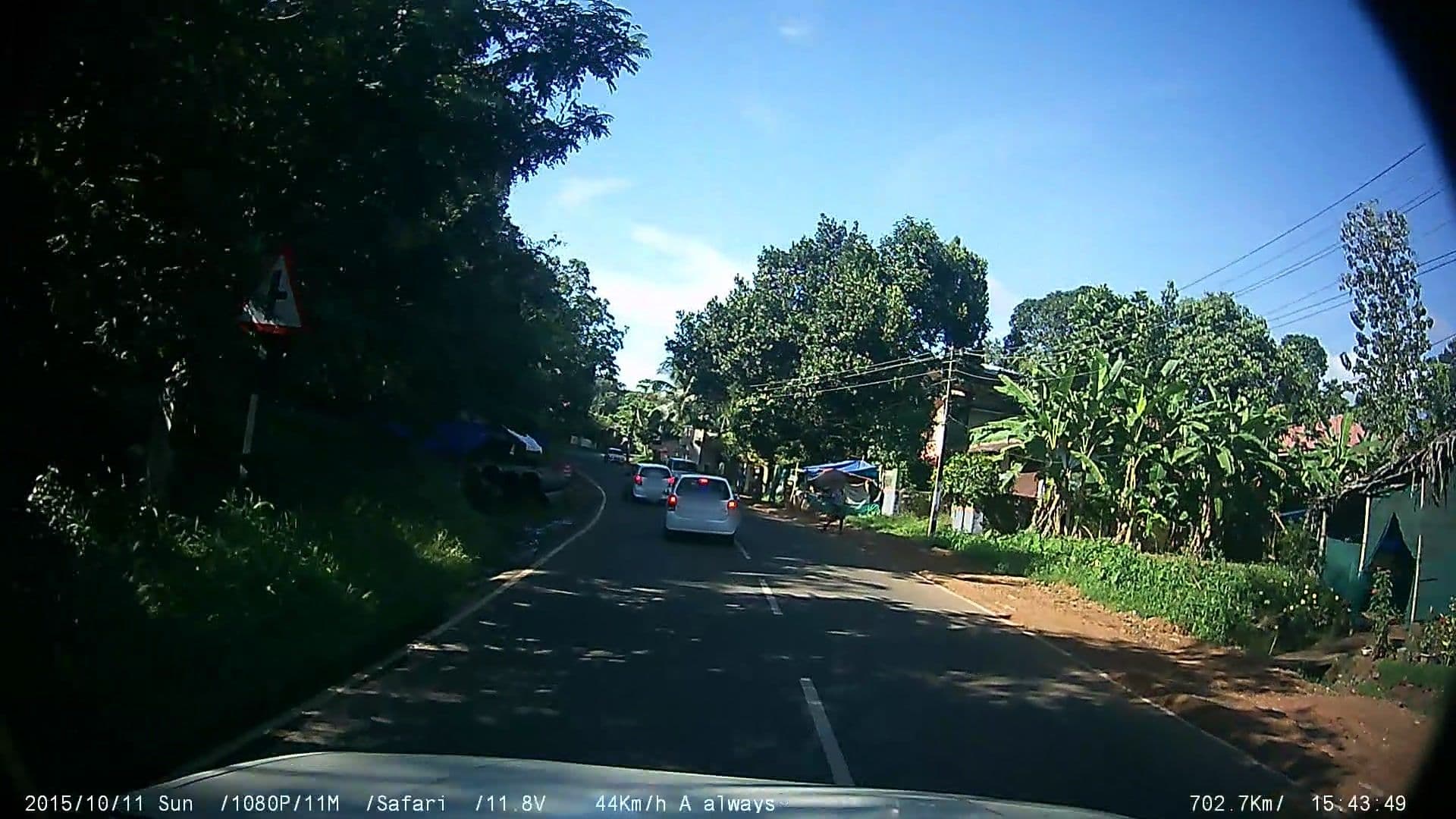 Street view near Midtown, Puthuppally — © johnichan (CC BY-SA · Mapillary)