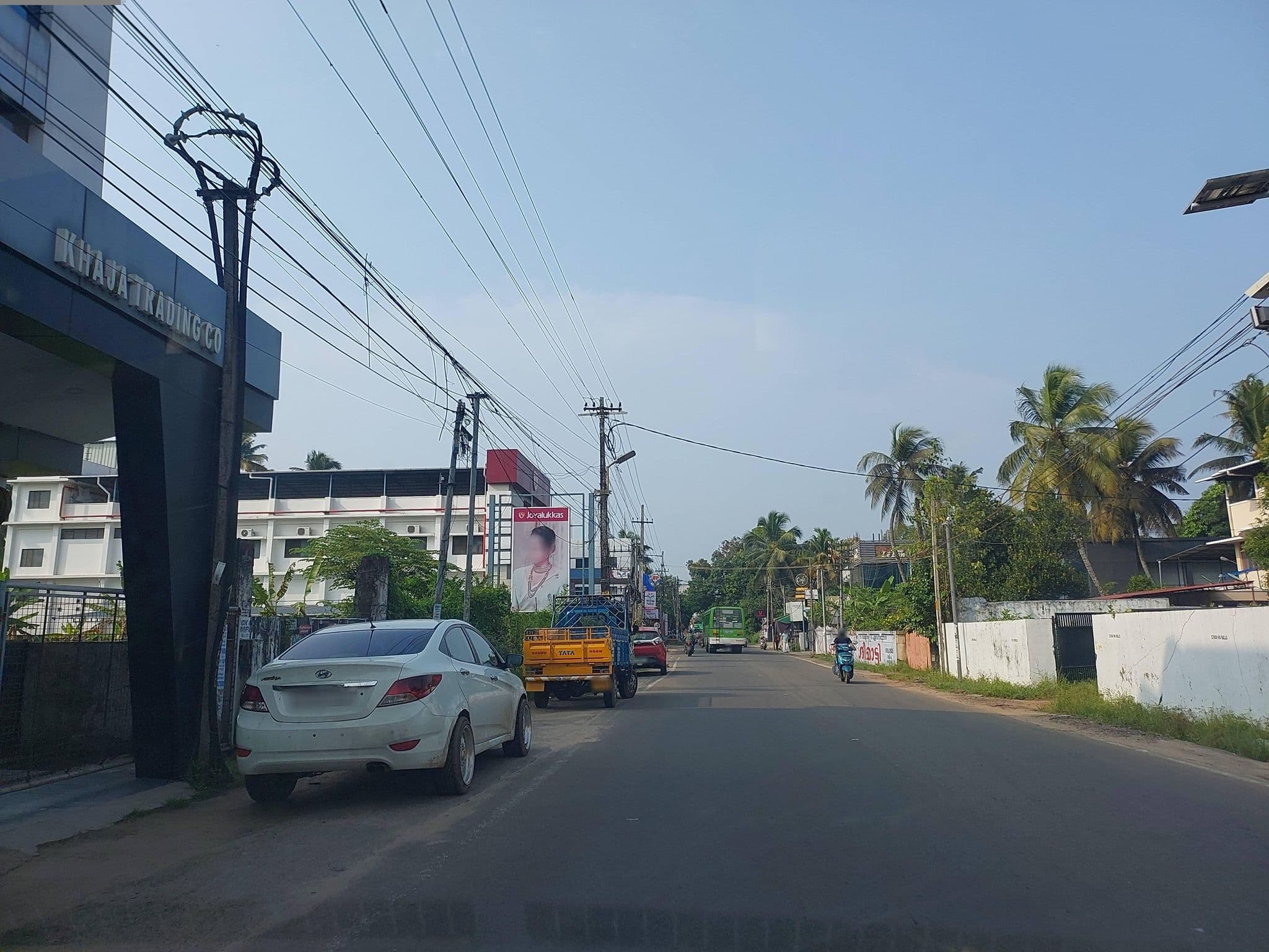Street view near Krishnendu Ayurveda Wellness Centre, Alappuzha — © V15 (CC BY-SA · Mapillary)