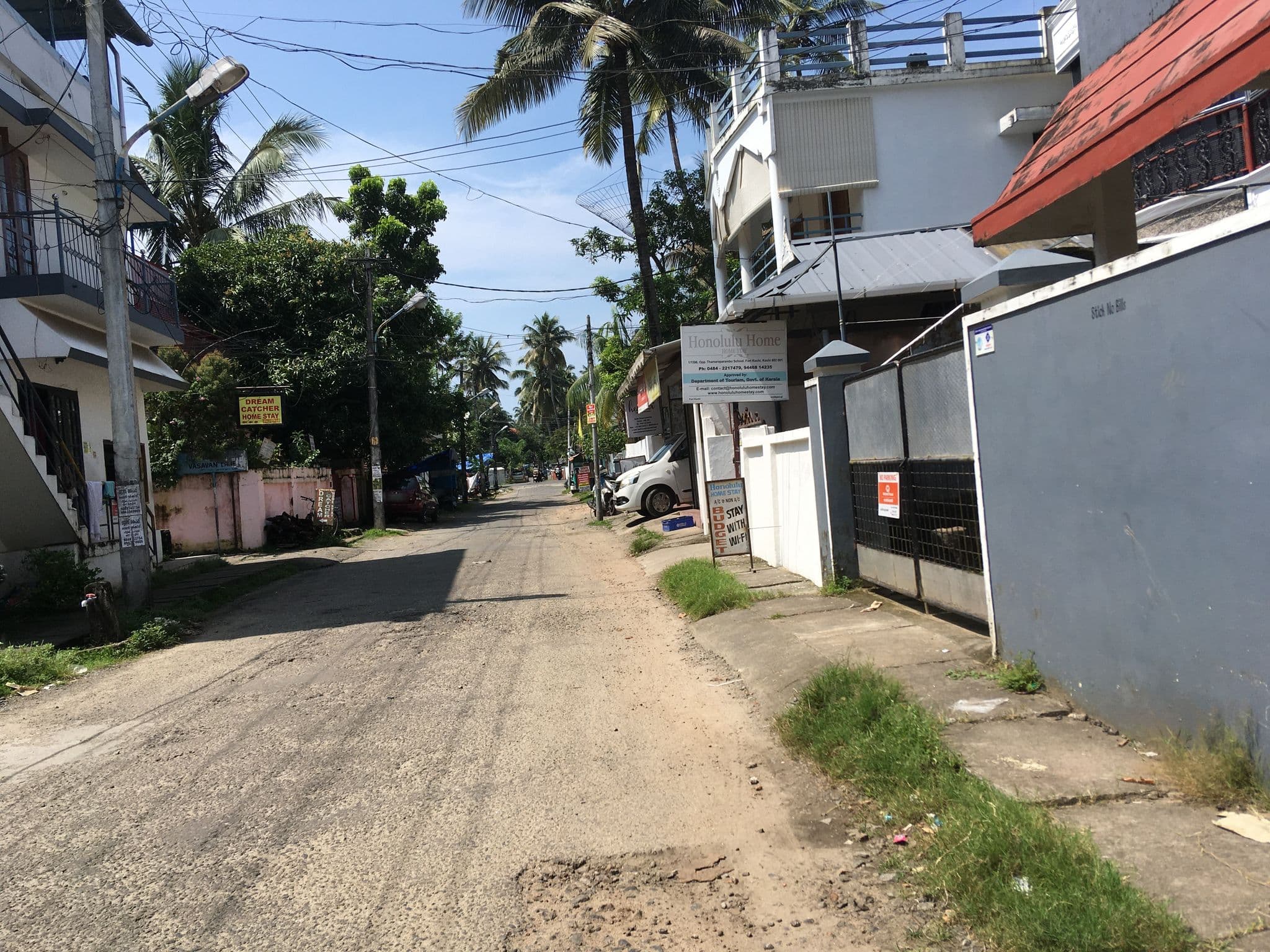 Street view near Honolulu Homestay, Vypīn — © livableurbanism (CC BY-SA · Mapillary)
