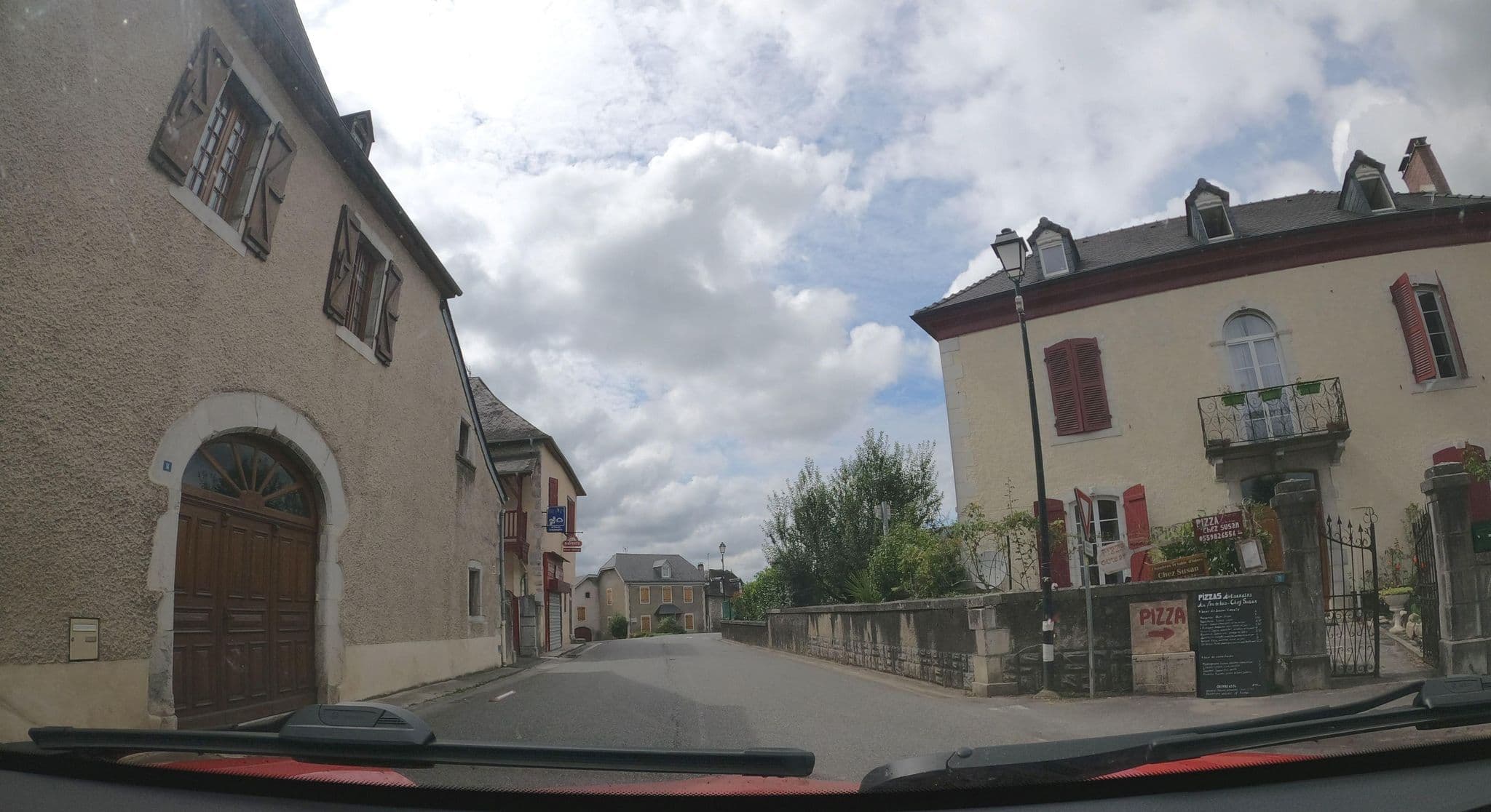 Street view near Chez Susan, Arudy — © patchanka (CC BY-SA · Mapillary)