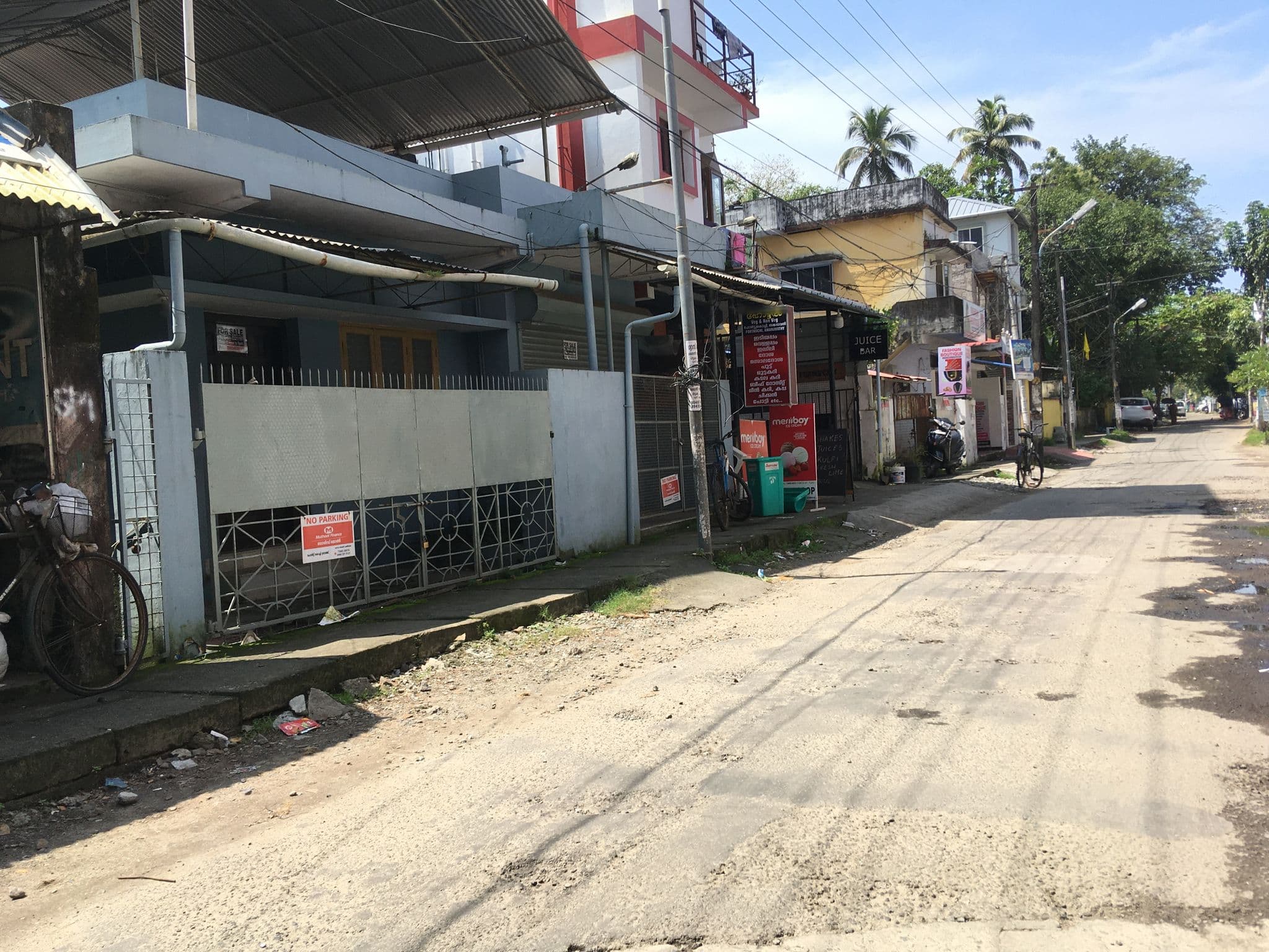 Street view near La Cochinn, Vypīn — © livableurbanism (CC BY-SA · Mapillary)