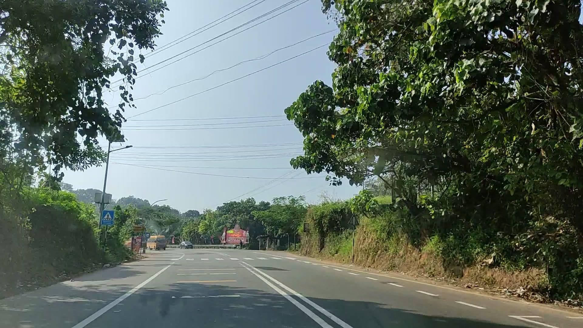 Street view near Niravu Hotel, Kottārakara — © V15 (CC BY-SA · Mapillary)