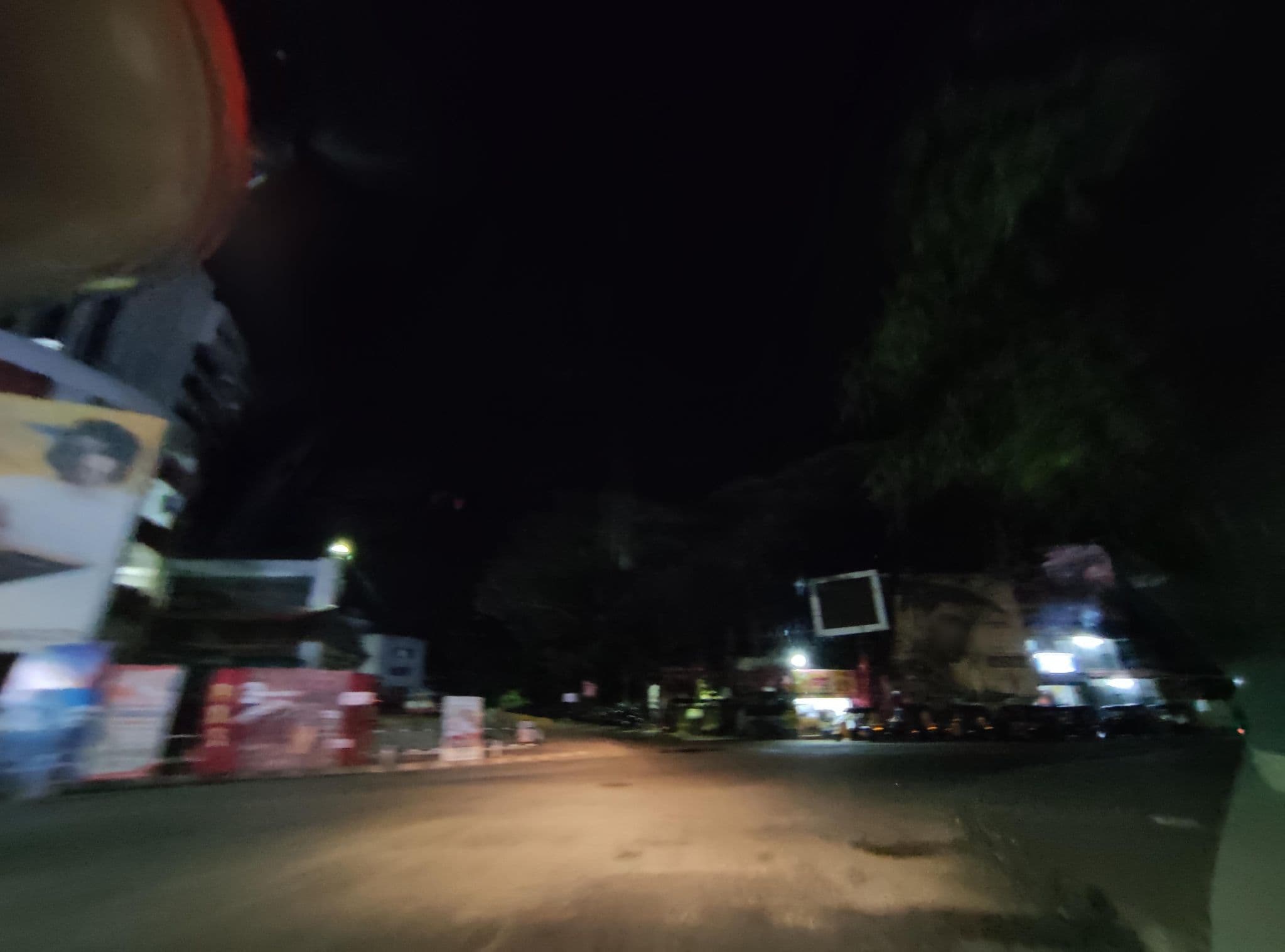 Street view near Hotel Apollo Dimora, Thiruvananthapuram — © V15 (CC BY-SA · Mapillary)