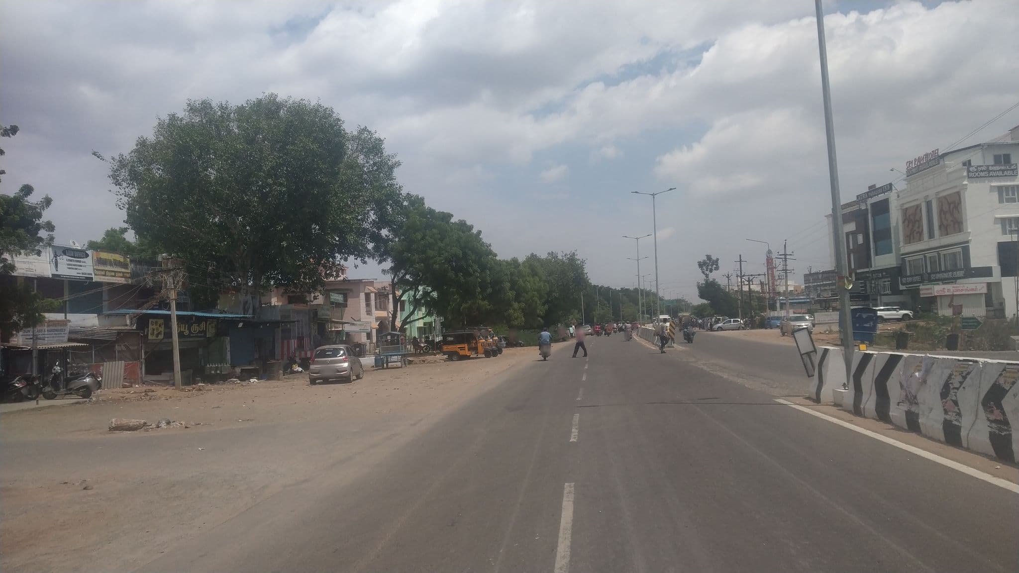 Street view near ARR ROYAL PARK, Tirunelveli — © emiljoshinth (CC BY-SA · Mapillary)
