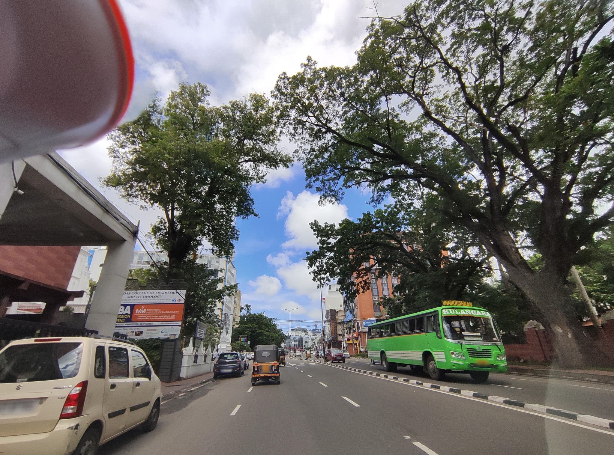 Street view near The South Park (Fortune), Thiruvananthapuram — © V15 (CC BY-SA · Mapillary)