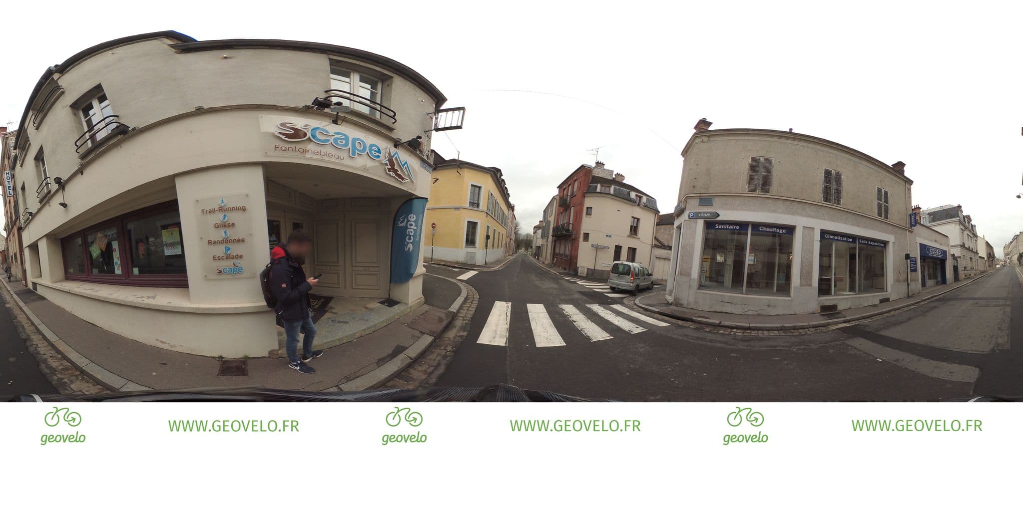 Street view near La Carpe D'Or, Fontainebleau — © simon_geovelo (CC BY-SA · Mapillary)