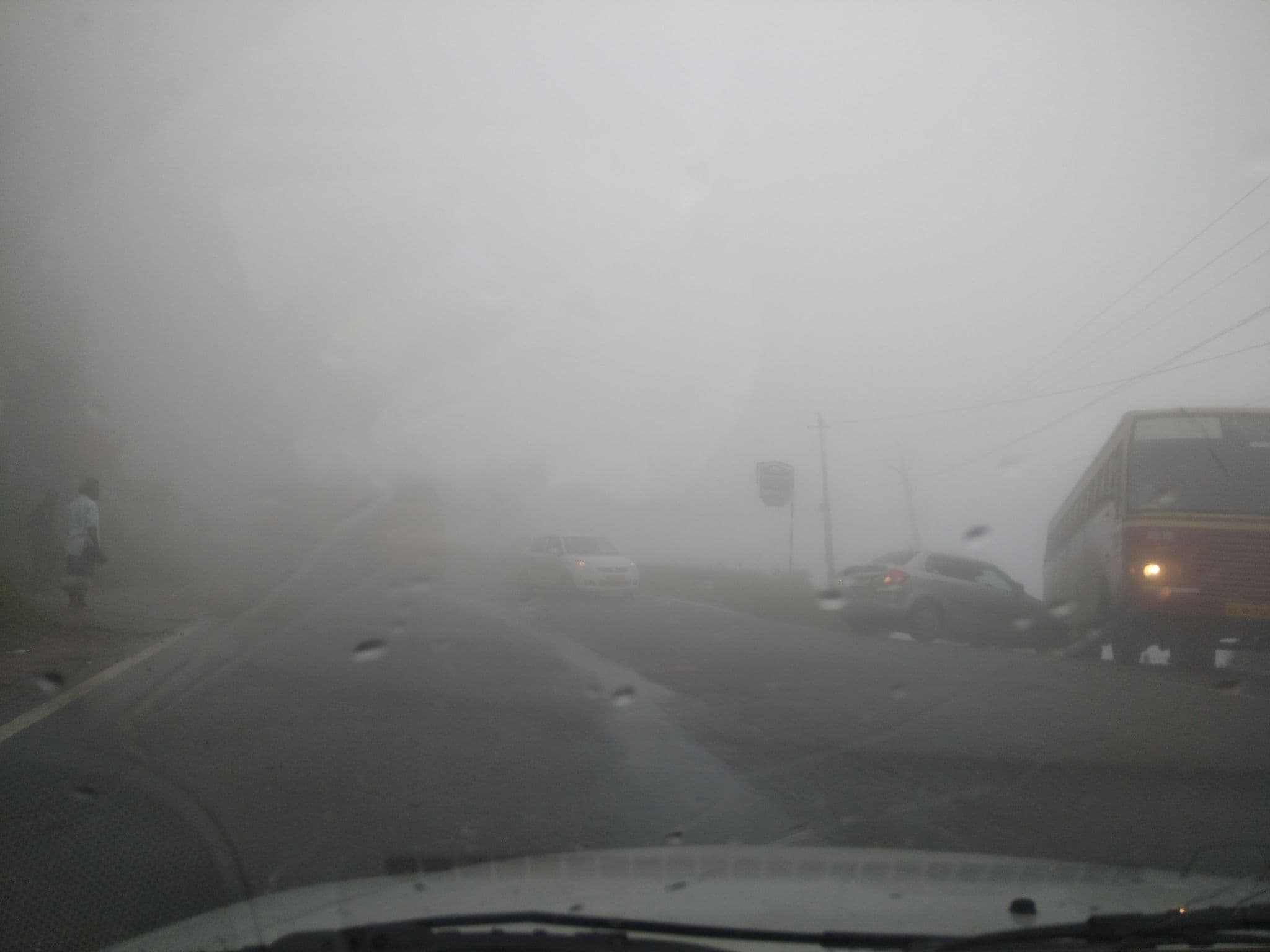 Street view near Misty Mountains Resort, Munnar — © manojkmohan (CC BY-SA · Mapillary)