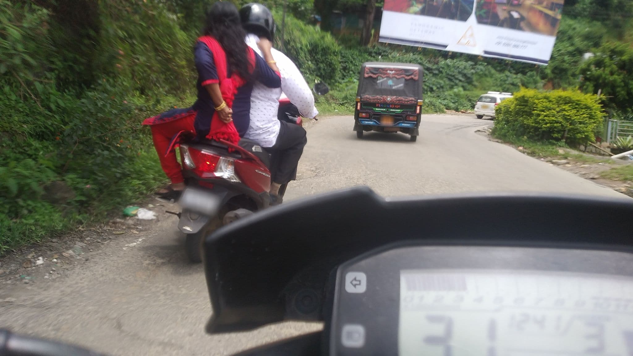 Street view near OYO 10047 Greenland Residency, Munnar — © jothishbabu (CC BY-SA · Mapillary)