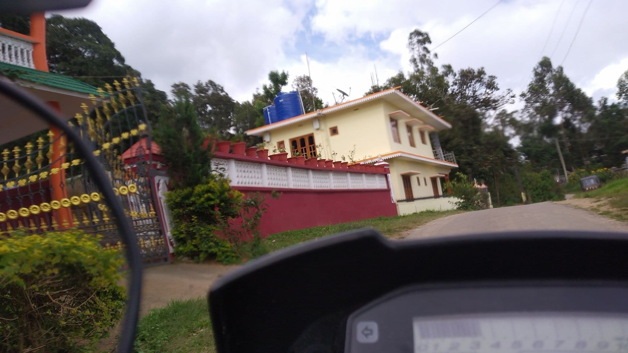 Street view near Munnar Dreams Homestay, Munnar — © jothishbabu (CC BY-SA · Mapillary)