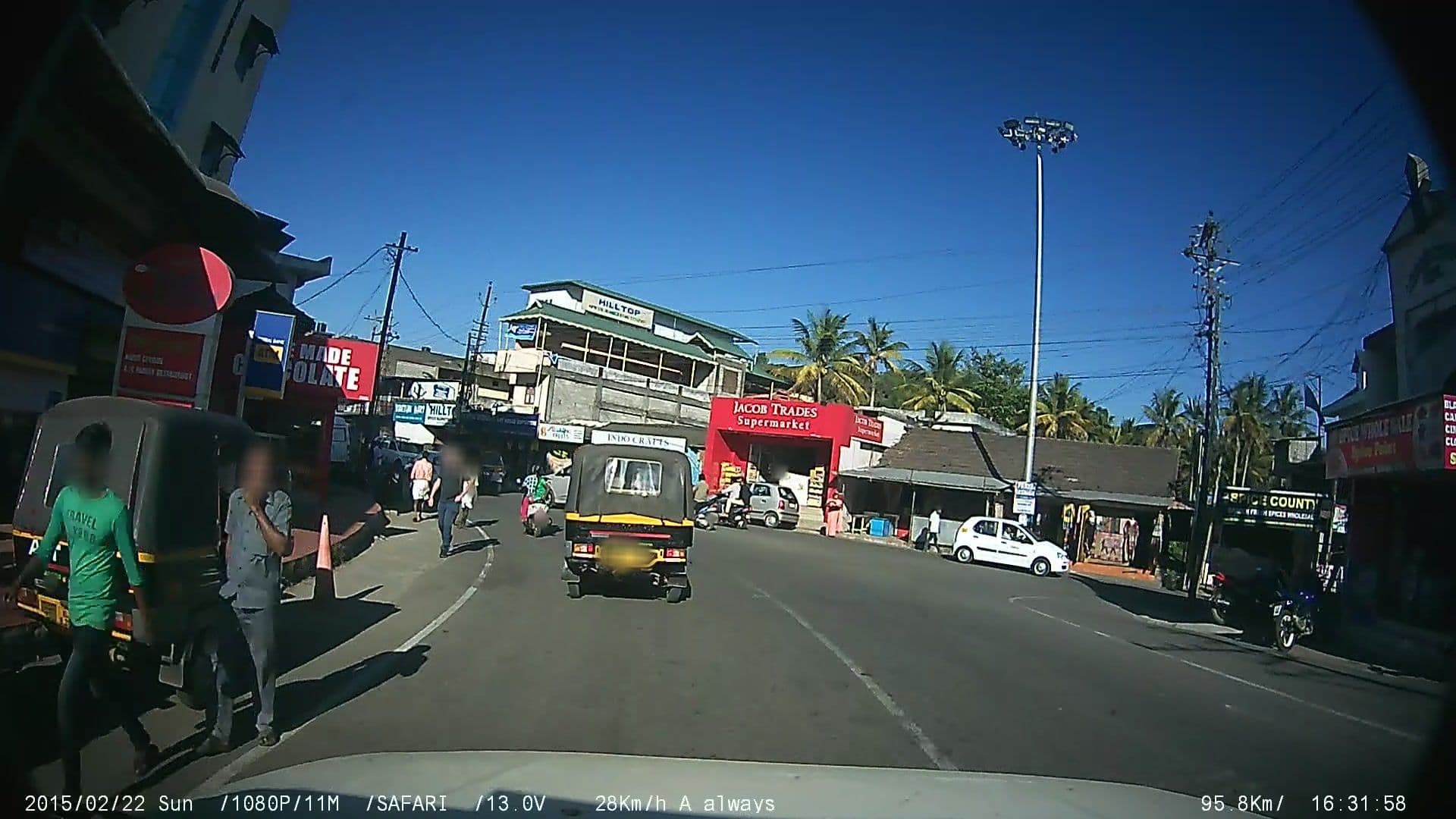 Street view near OYO 3448 Sree Krishna Residency, Cumbum — © johnichan (CC BY-SA · Mapillary)