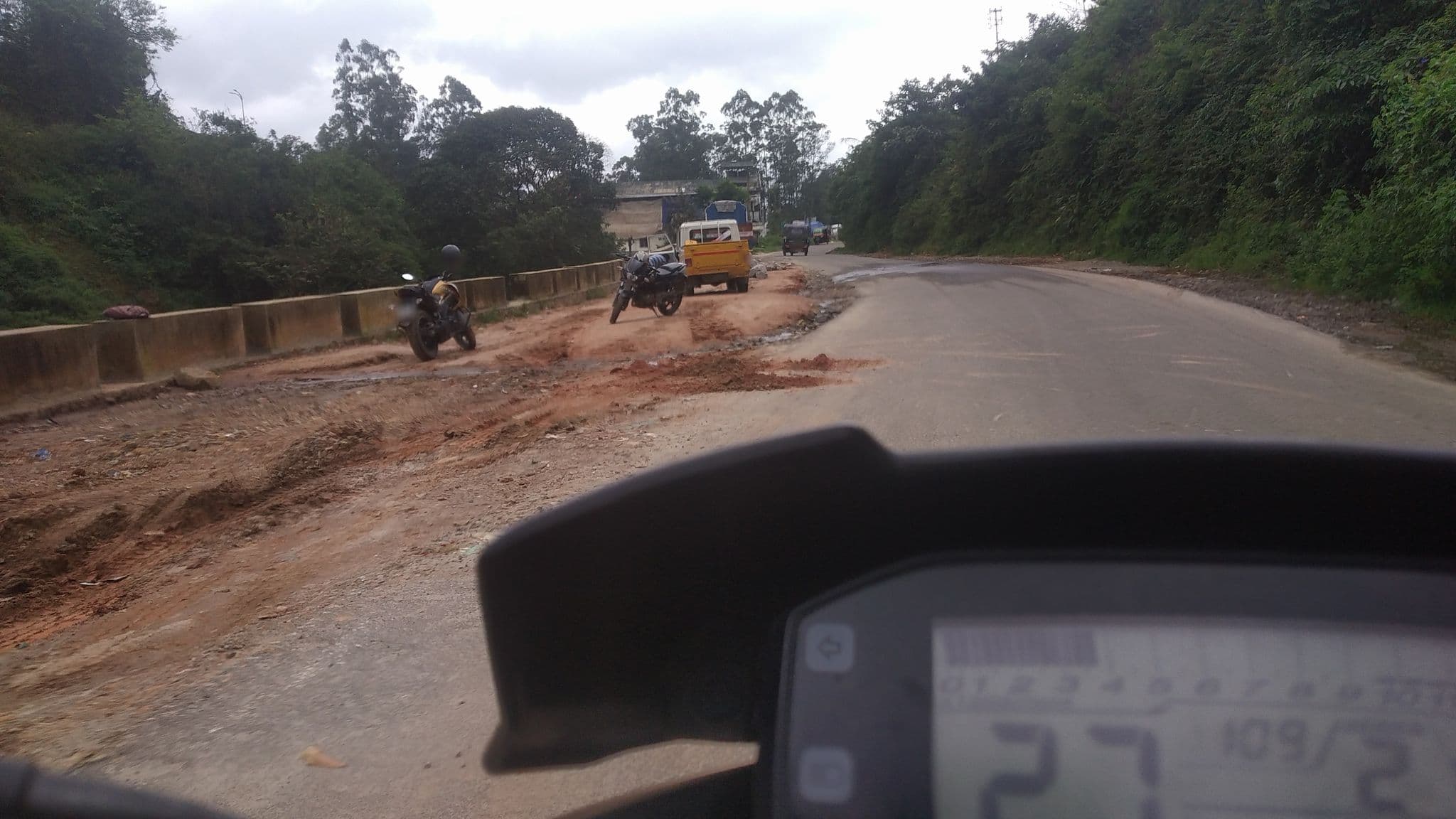 Street view near Three Rivers, Munnar — © jothishbabu (CC BY-SA · Mapillary)