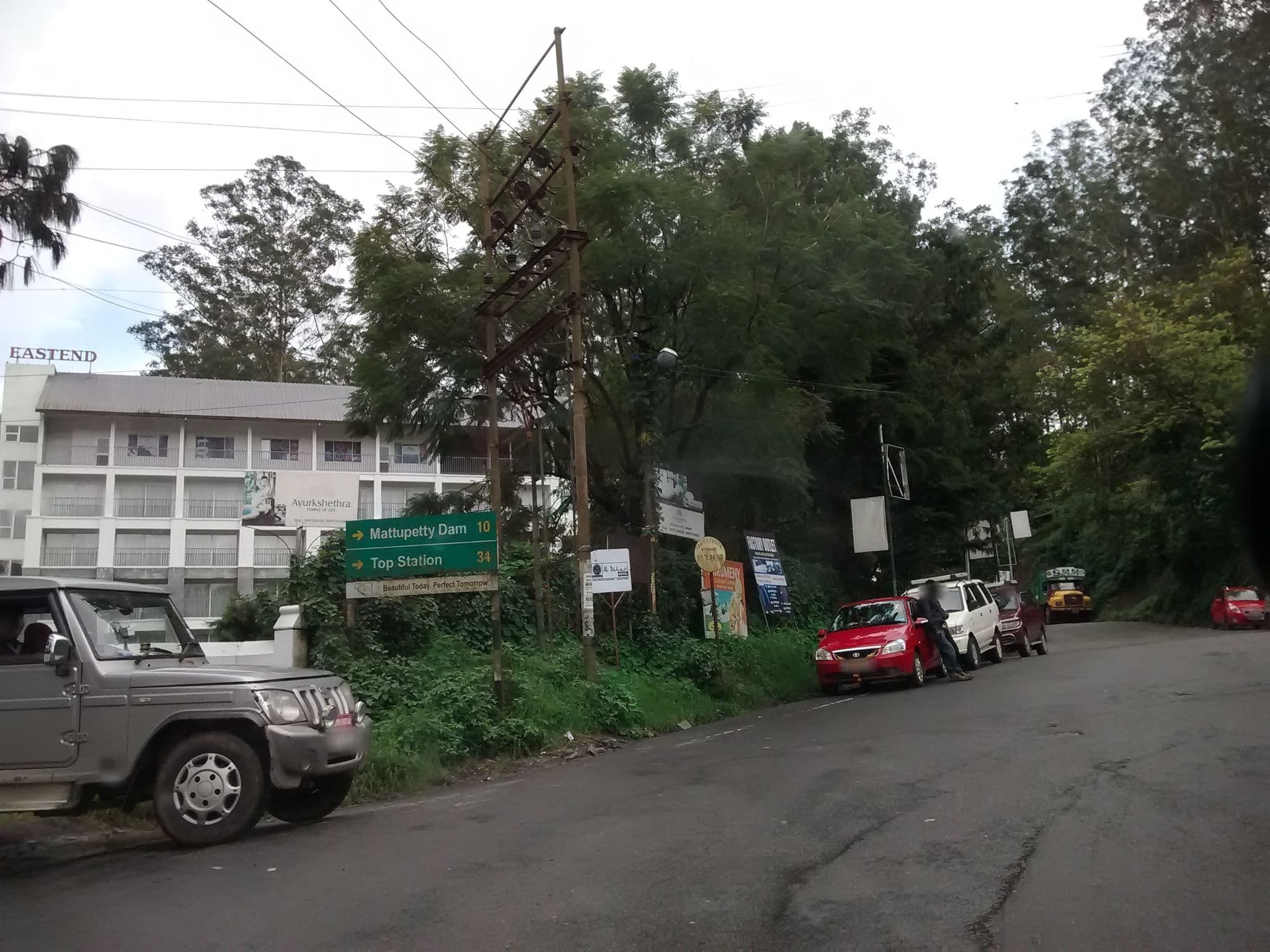 Street view near Eastend, Munnar — © chethan (CC BY-SA · Mapillary)