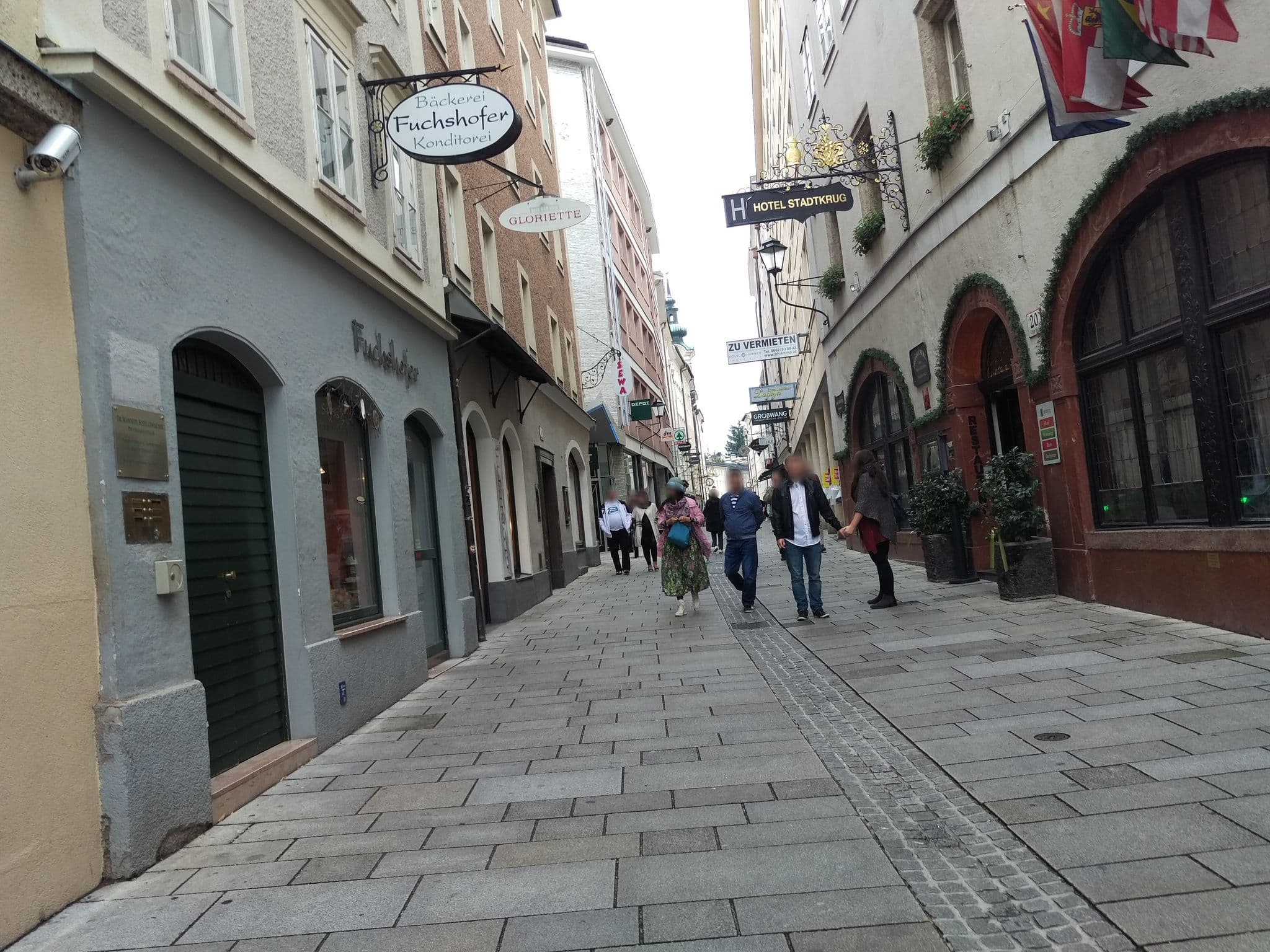 Street view near Stadtkrug, Salzburg — © aceini (CC BY-SA · Mapillary)
