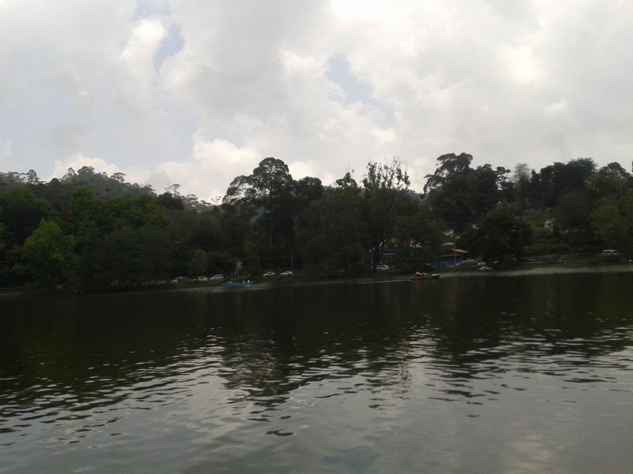 Street view near Kumaragiri Holidays By Atlashopper, Kodaikānāl — © srividya (CC BY-SA · Mapillary)