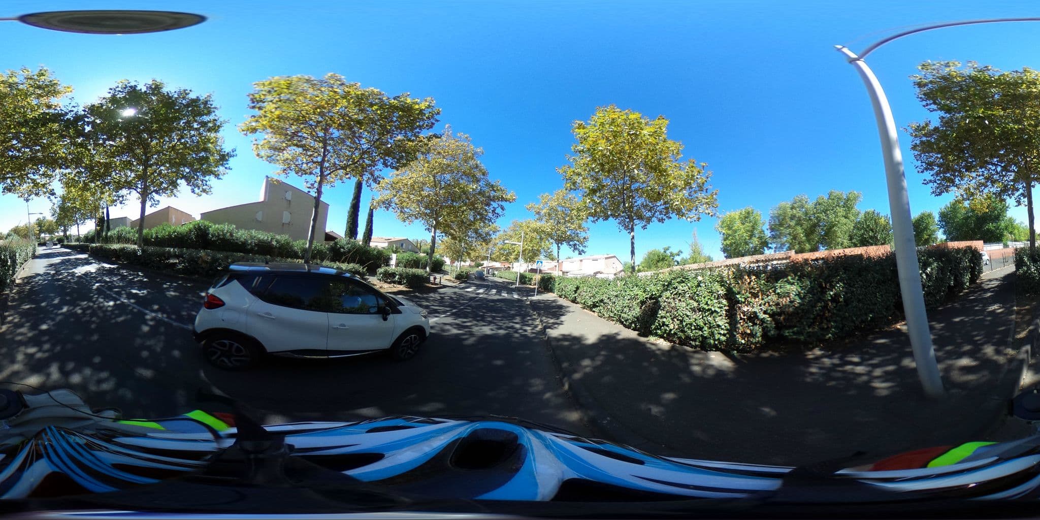 Street view near Le Rochelongue, Le Cap d'Agde — © adrian2 (CC BY-SA · Mapillary)