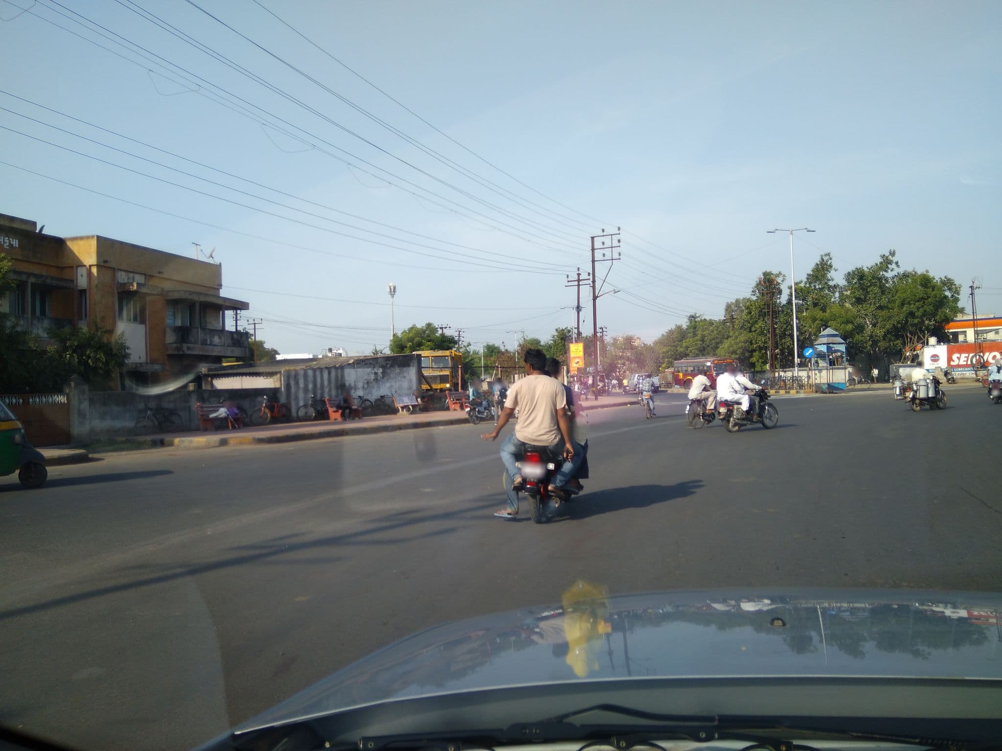 Street view near Hotel Rajdhani, Jamnagar — © masuria (CC BY-SA · Mapillary)