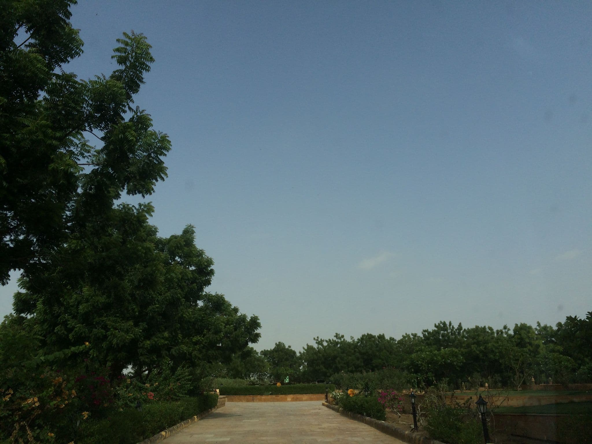 Street view near Club Mahindra Jaisalmer, Jaisalmer — © shravan91 (CC BY-SA · Mapillary)