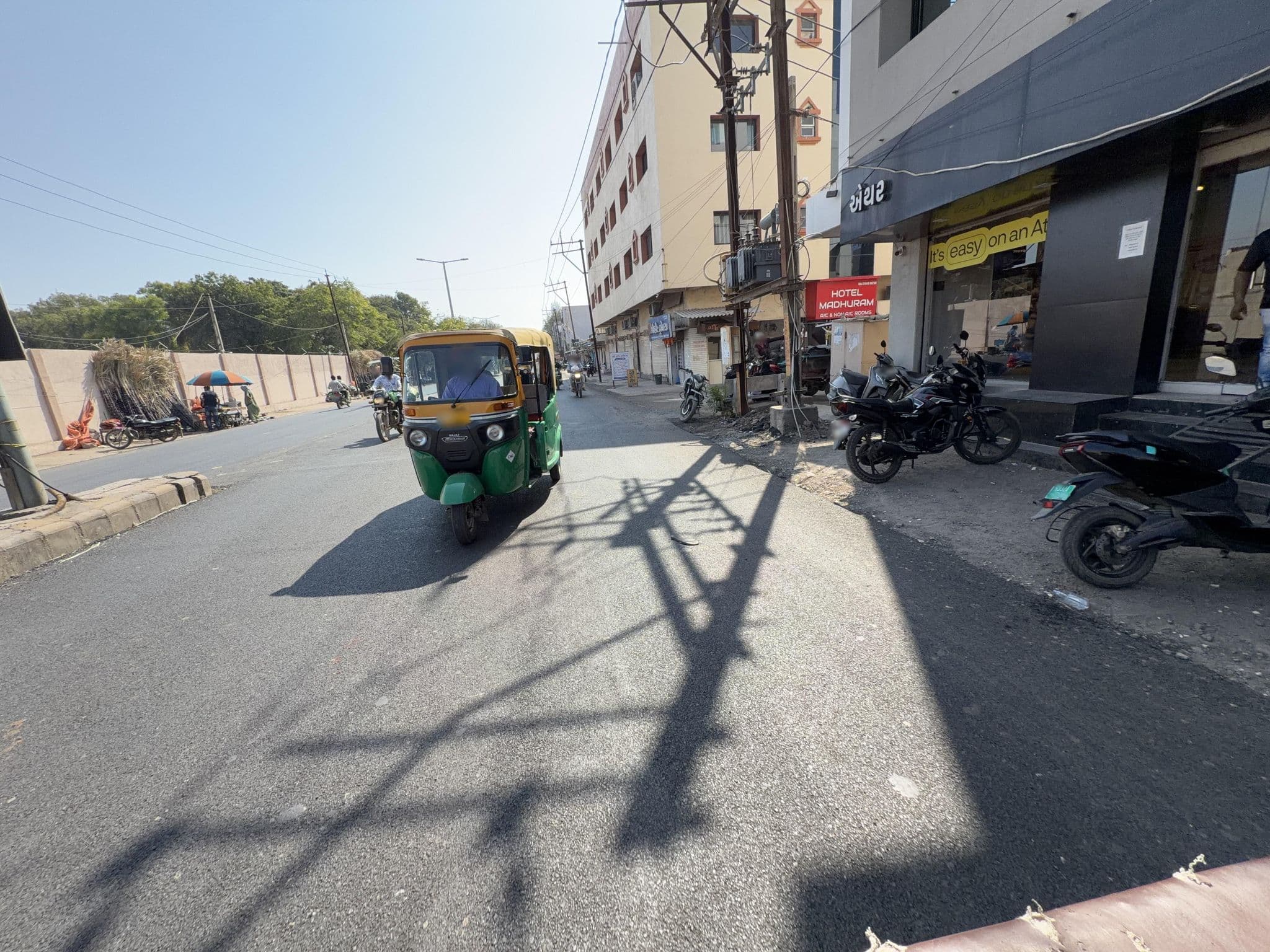 Street view near Hotel Madhuram, Verāval — © livableurbanism (CC BY-SA · Mapillary)