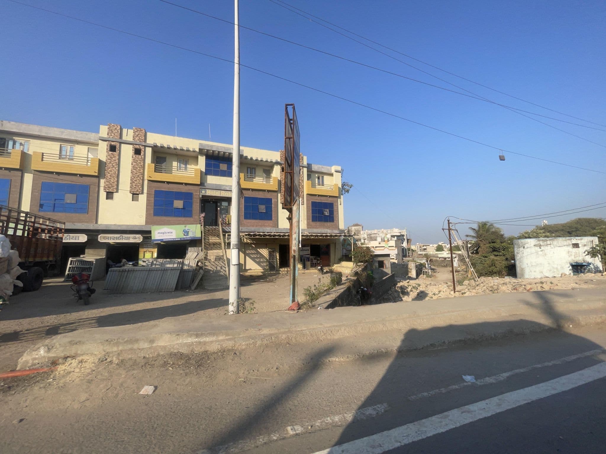 Street view near Hotel Rolex, Bhalpara — © livableurbanism (CC BY-SA · Mapillary)