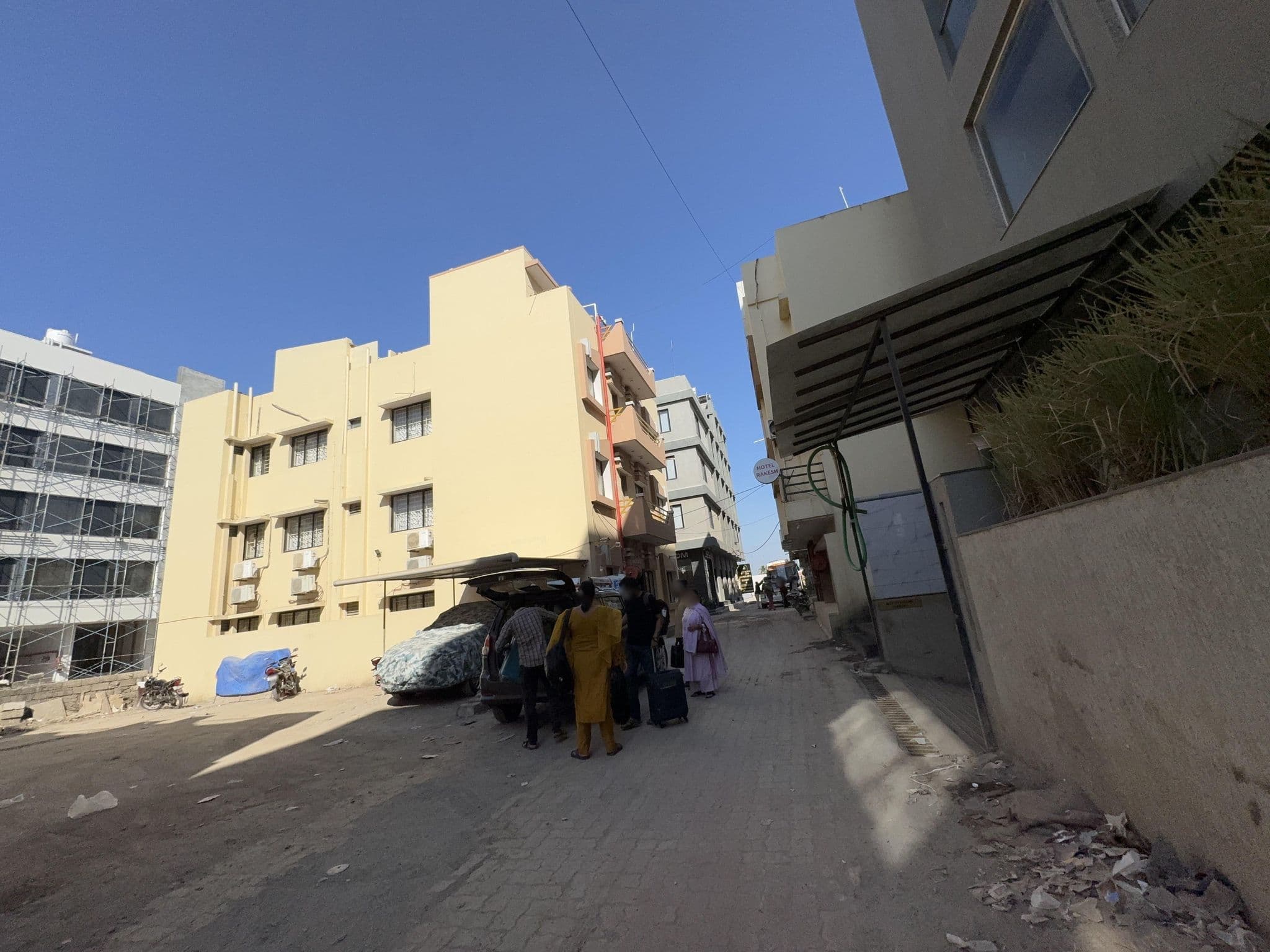 Street view near Hotel Sitara, Bhalpara — © livableurbanism (CC BY-SA · Mapillary)
