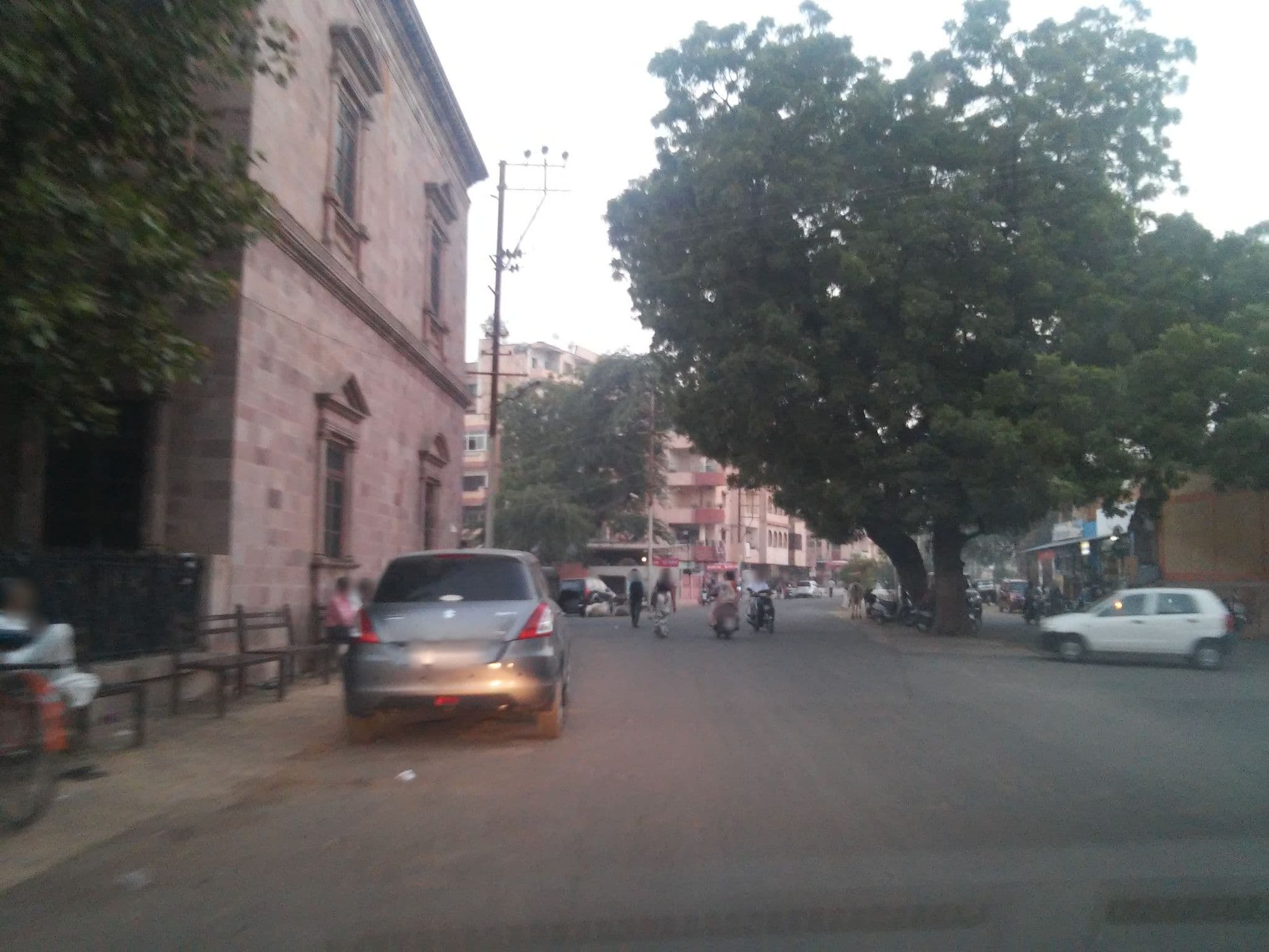 Street view near Hotel Dollar, Bhuj — © shravan91 (CC BY-SA · Mapillary)
