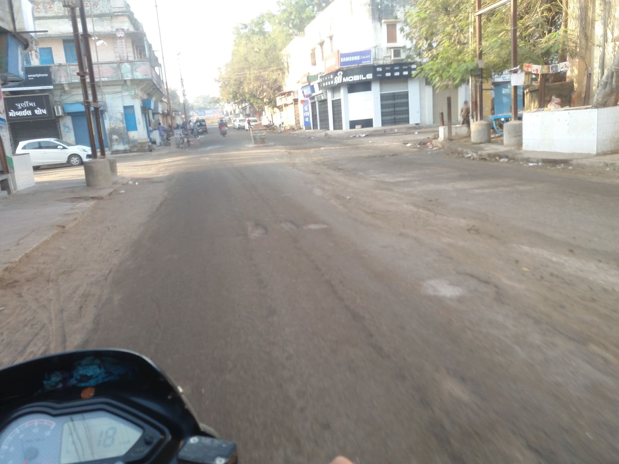 Street view near Hotel Lilas, Porbandar — © ravisolanki (CC BY-SA · Mapillary)
