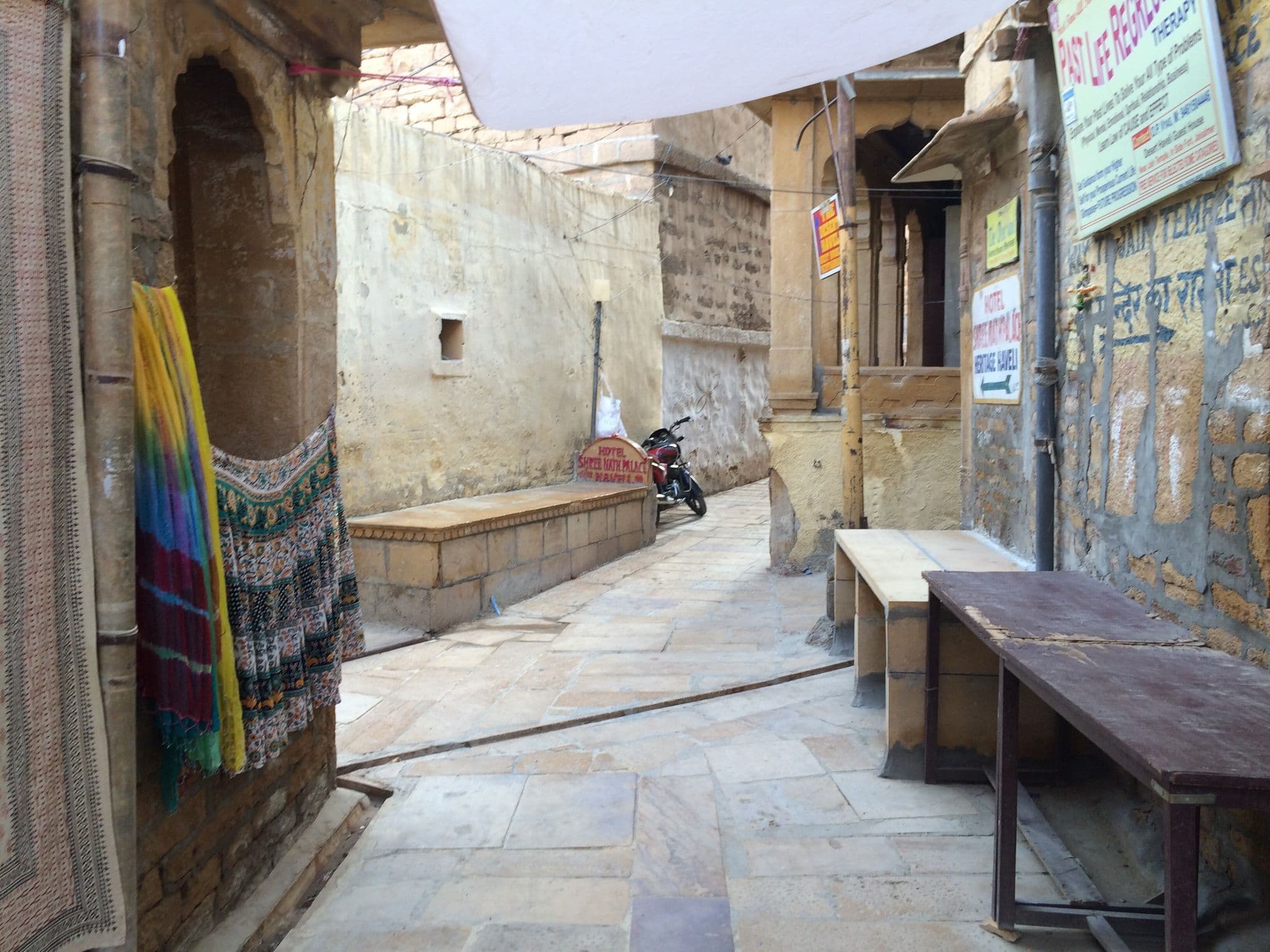 Street view near Shreenath Palace, Jaisalmer — © shravan91 (CC BY-SA · Mapillary)
