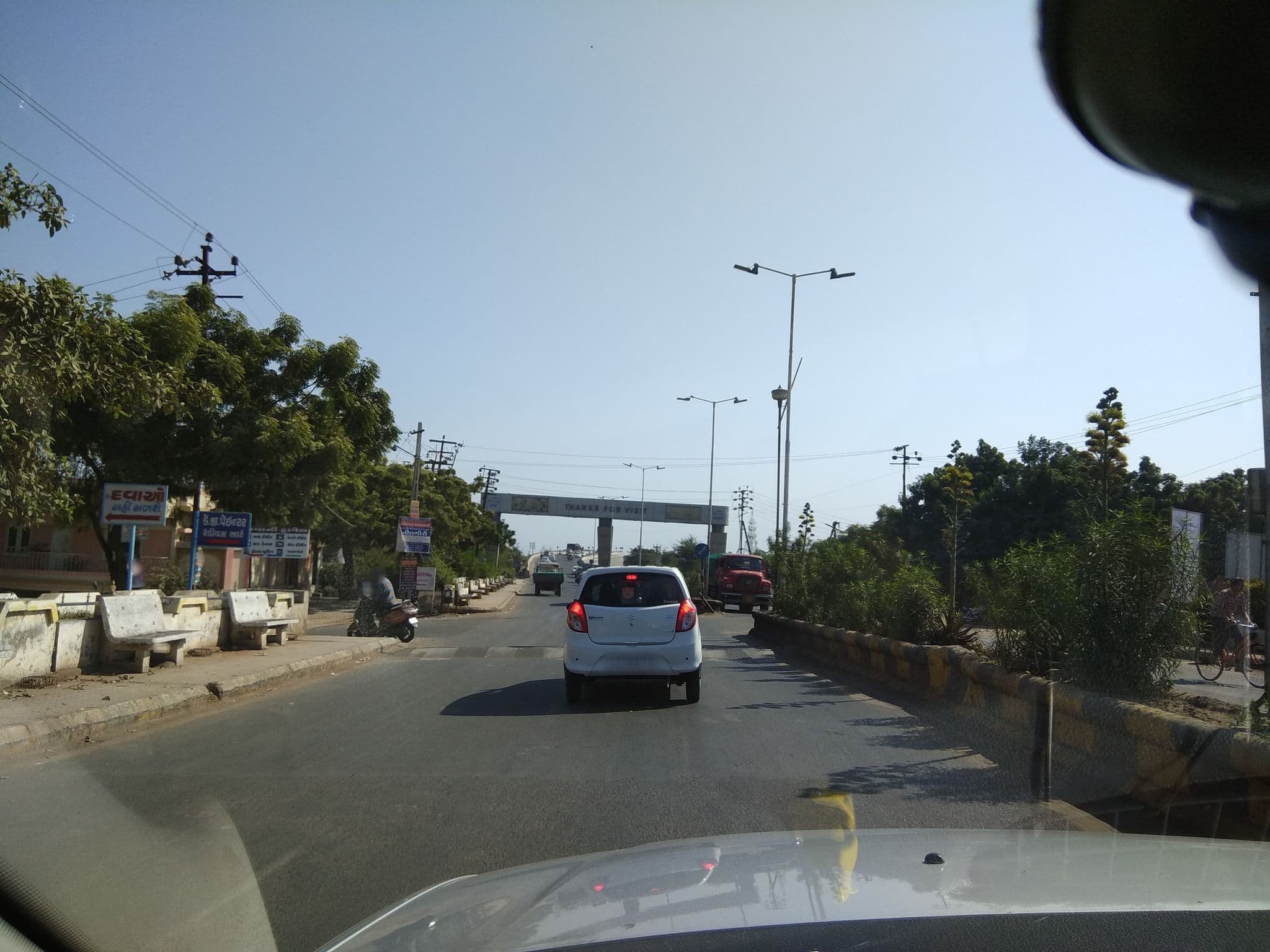Street view near Hotel Regency, Jamnagar — © masuria (CC BY-SA · Mapillary)