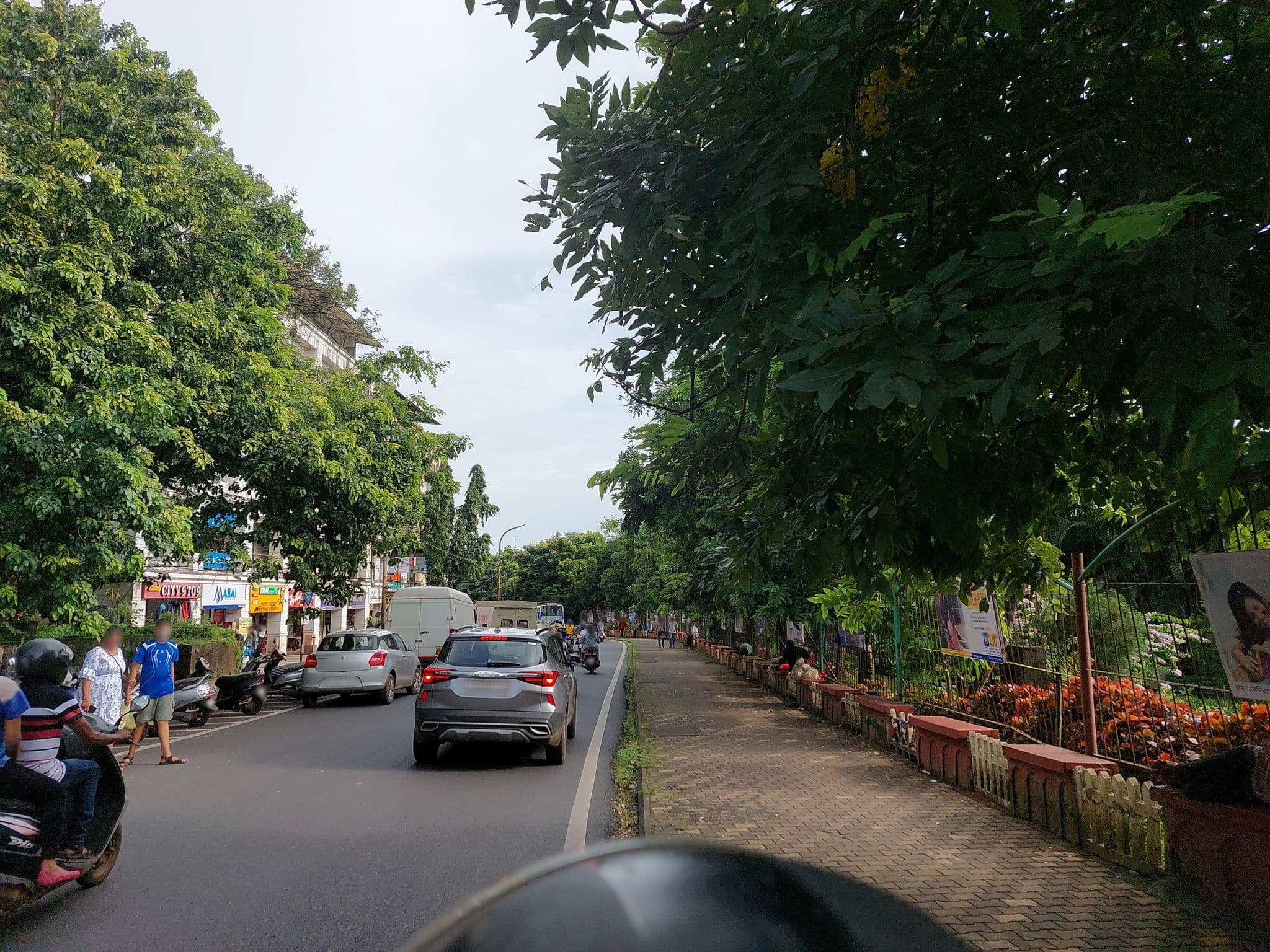 Street view near Mabai Hotel, Madgaon — © NiharikaY (CC BY-SA · Mapillary)
