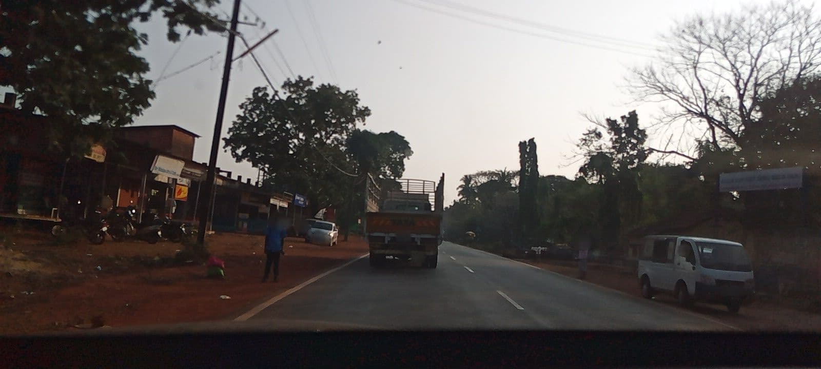 Street view near Hotel Sanman, Kumta — © pradeepbv (CC BY-SA · Mapillary)