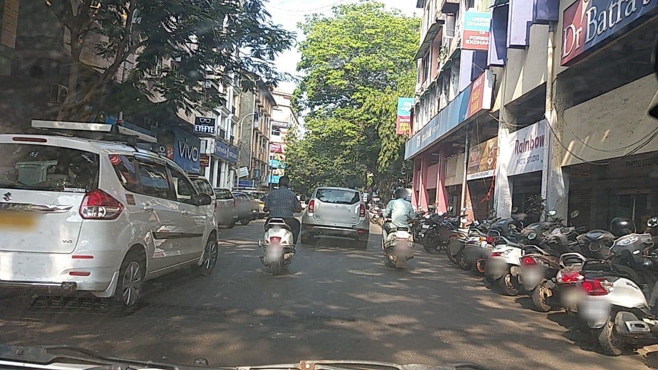 Street view near Vinod Vada Pav, Panjim — © rdlf19051985 (CC BY-SA · Mapillary)