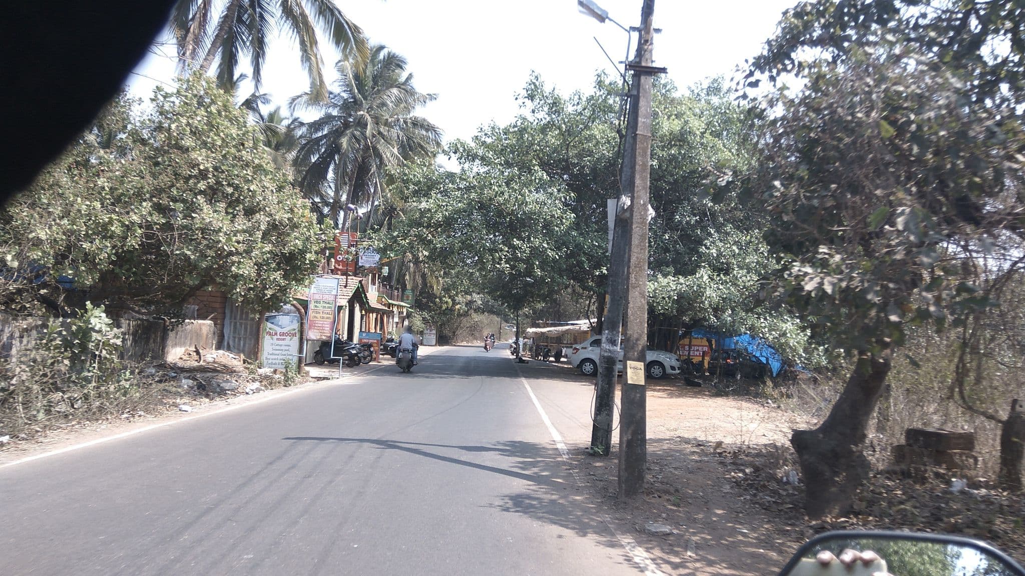 Street view near The Porto By De Lagon, Vagator — © natarajakaveeti (CC BY-SA · Mapillary)