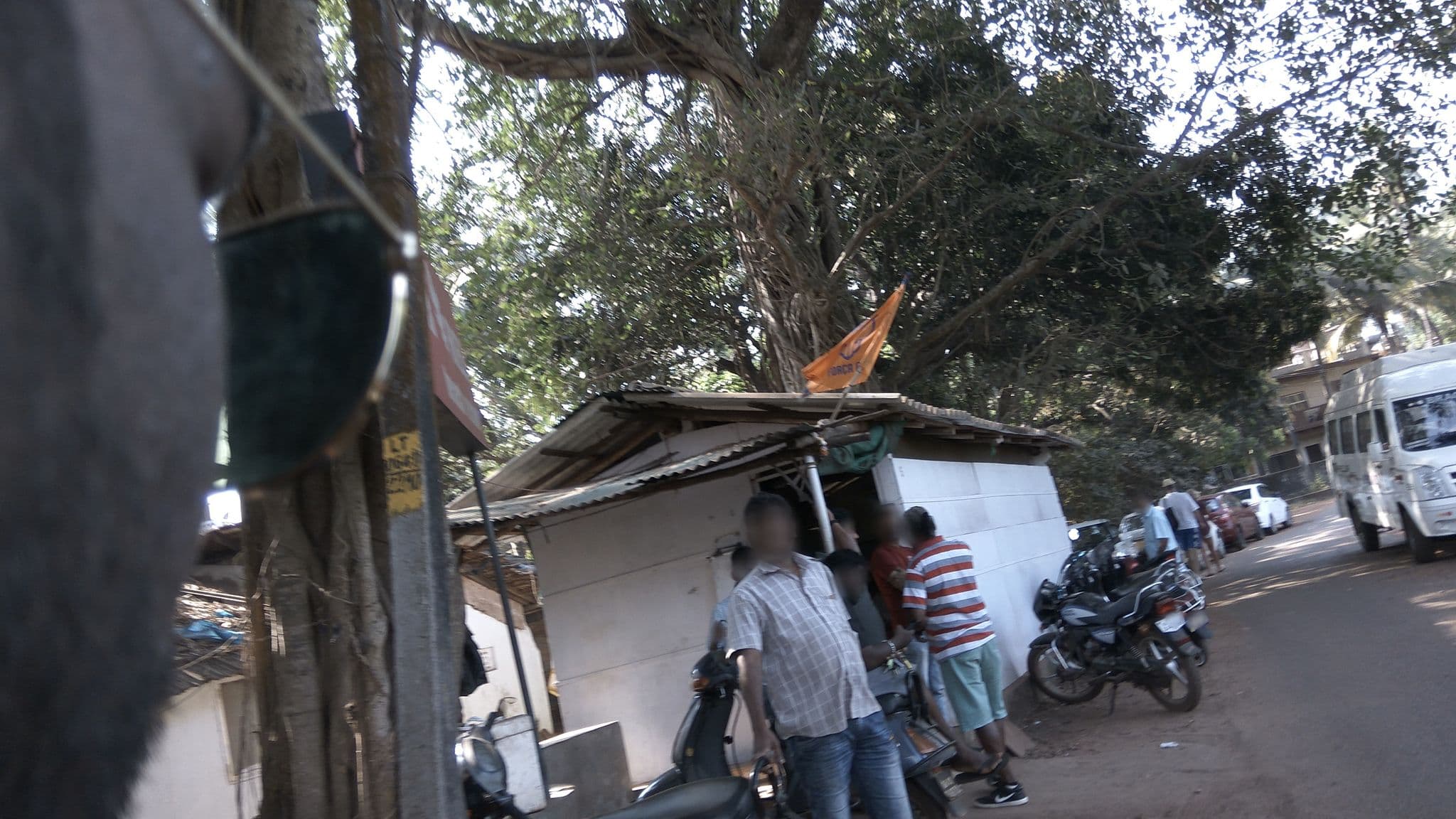 Street view near Ginger Tree Village, Candolim — © natarajakaveeti (CC BY-SA · Mapillary)