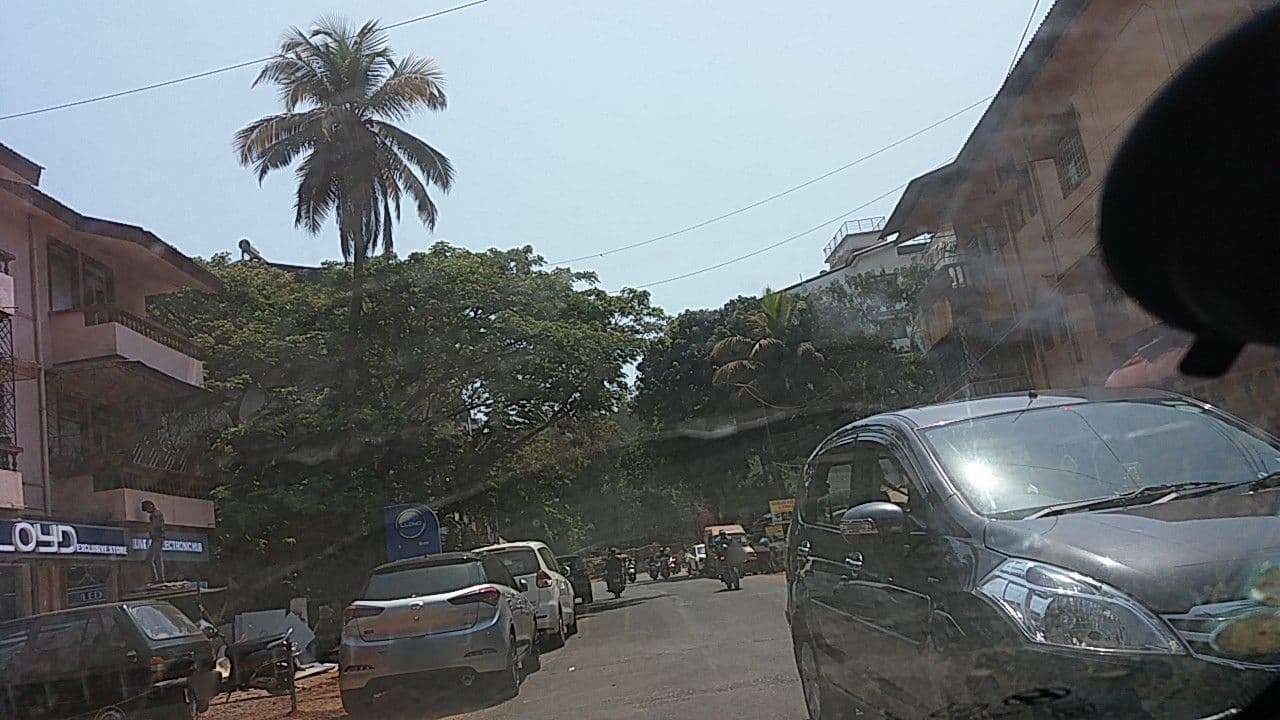 Street view near Gare Astoria, Panjim — © rdlf19051985 (CC BY-SA · Mapillary)
