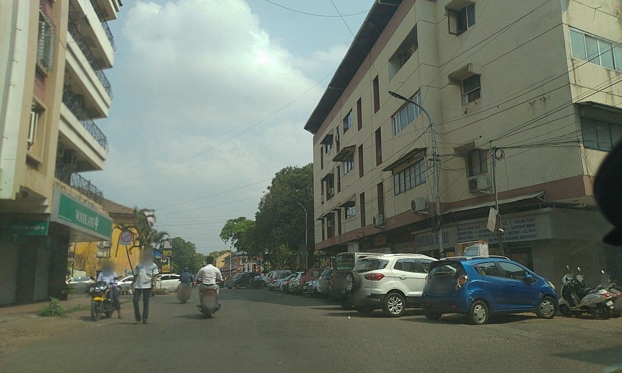 Street view near Sunrise Hotel, Panjim — © edz3056 (CC BY-SA · Mapillary)