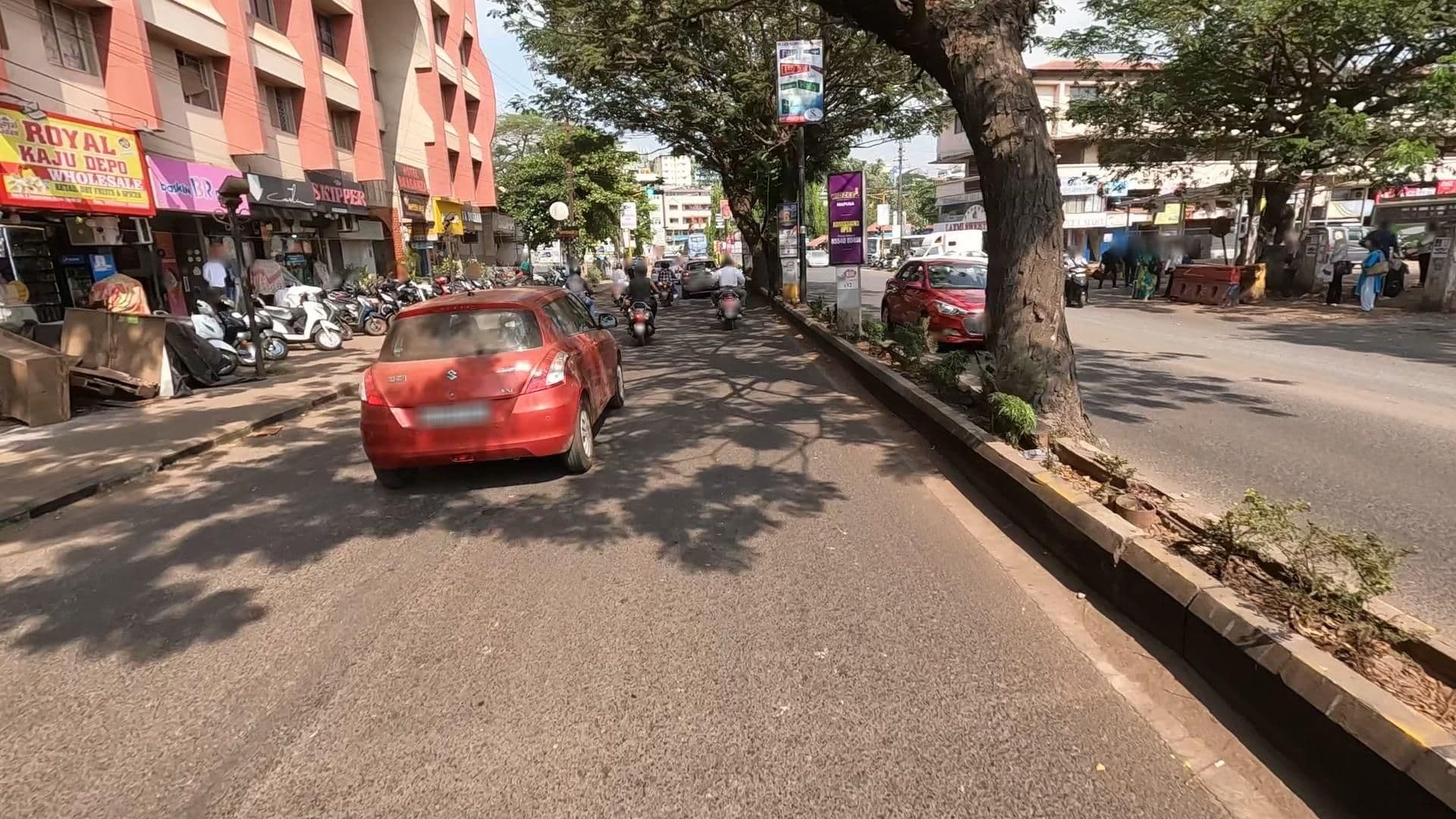 Street view near Hotel Braganza, Mapusa — © lucomsky (CC BY-SA · Mapillary)