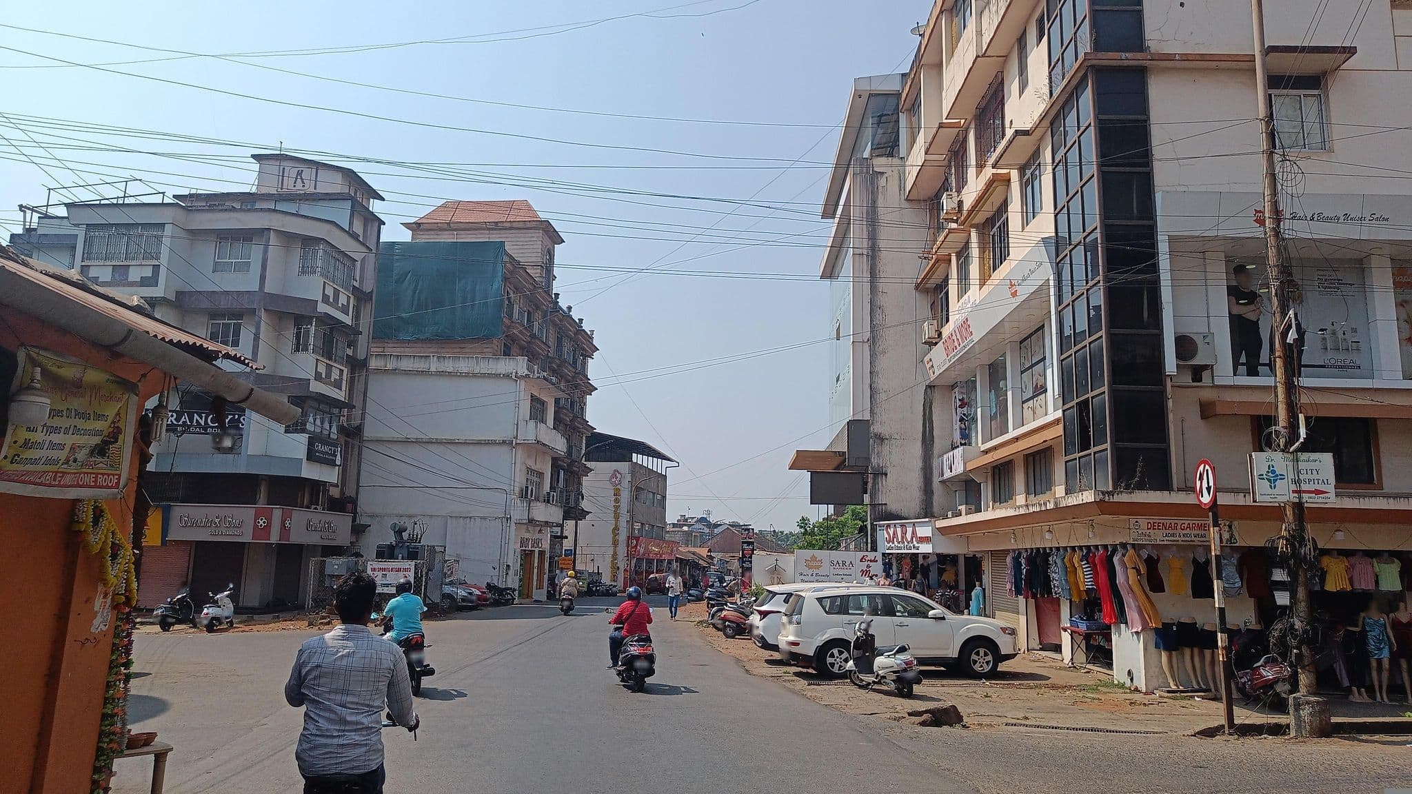 Street view near Lotus Inn Goa, Madgaon — © kavyakalyan12 (CC BY-SA · Mapillary)