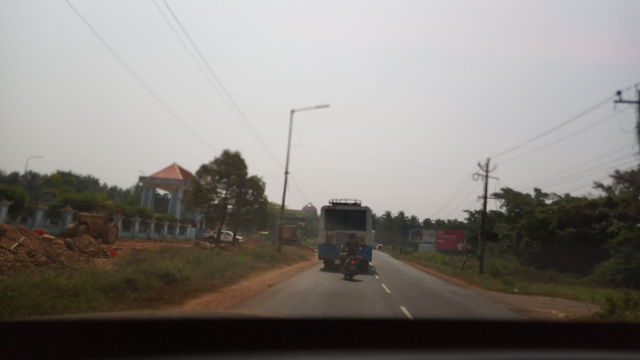 Street view near Room no.202 HOLIDAY INN, Raia — © pradeepbv (CC BY-SA · Mapillary)